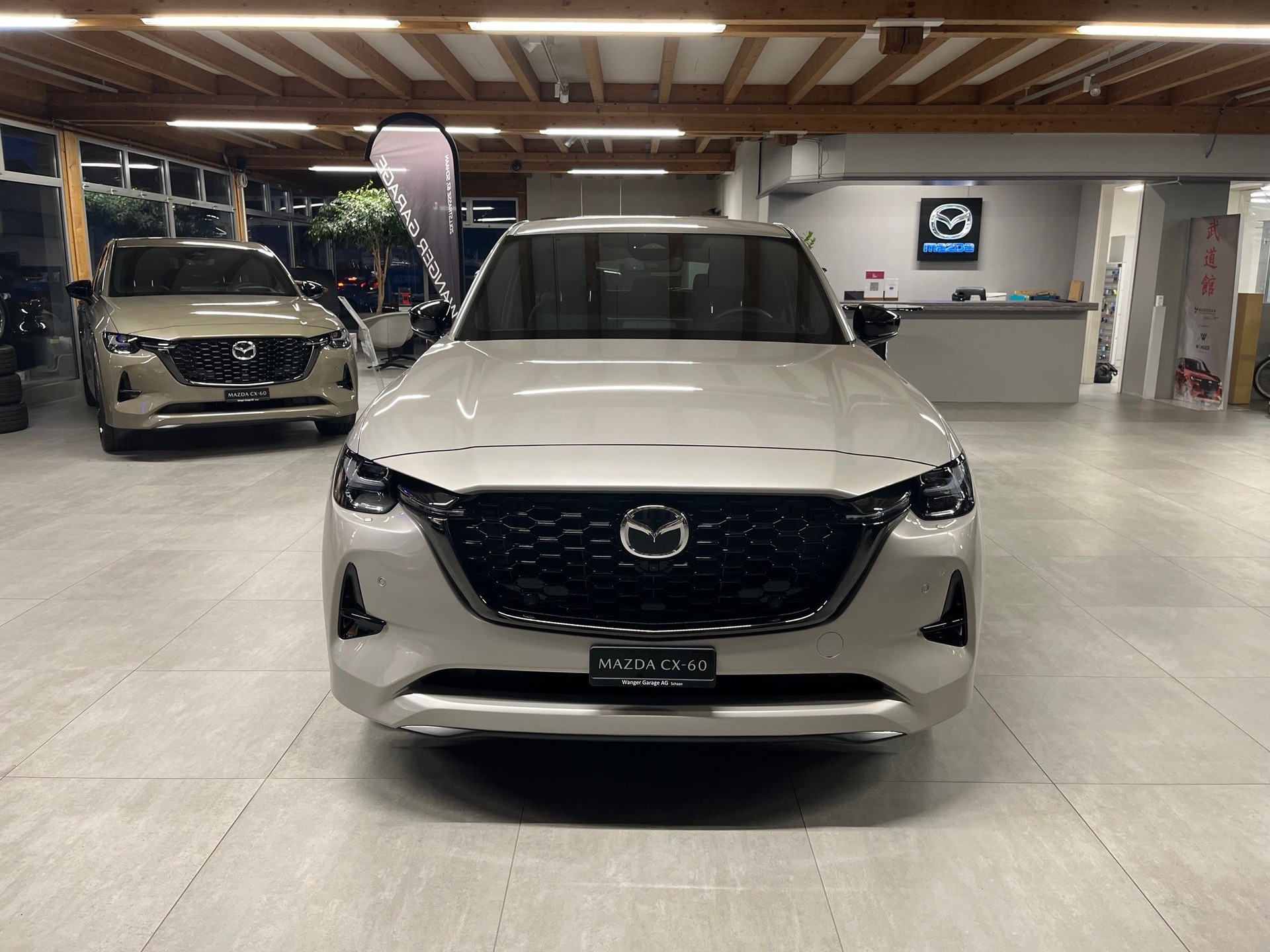 MAZDA CX-60 e-Skyactiv PHEV 327 AWD Homura-image-1