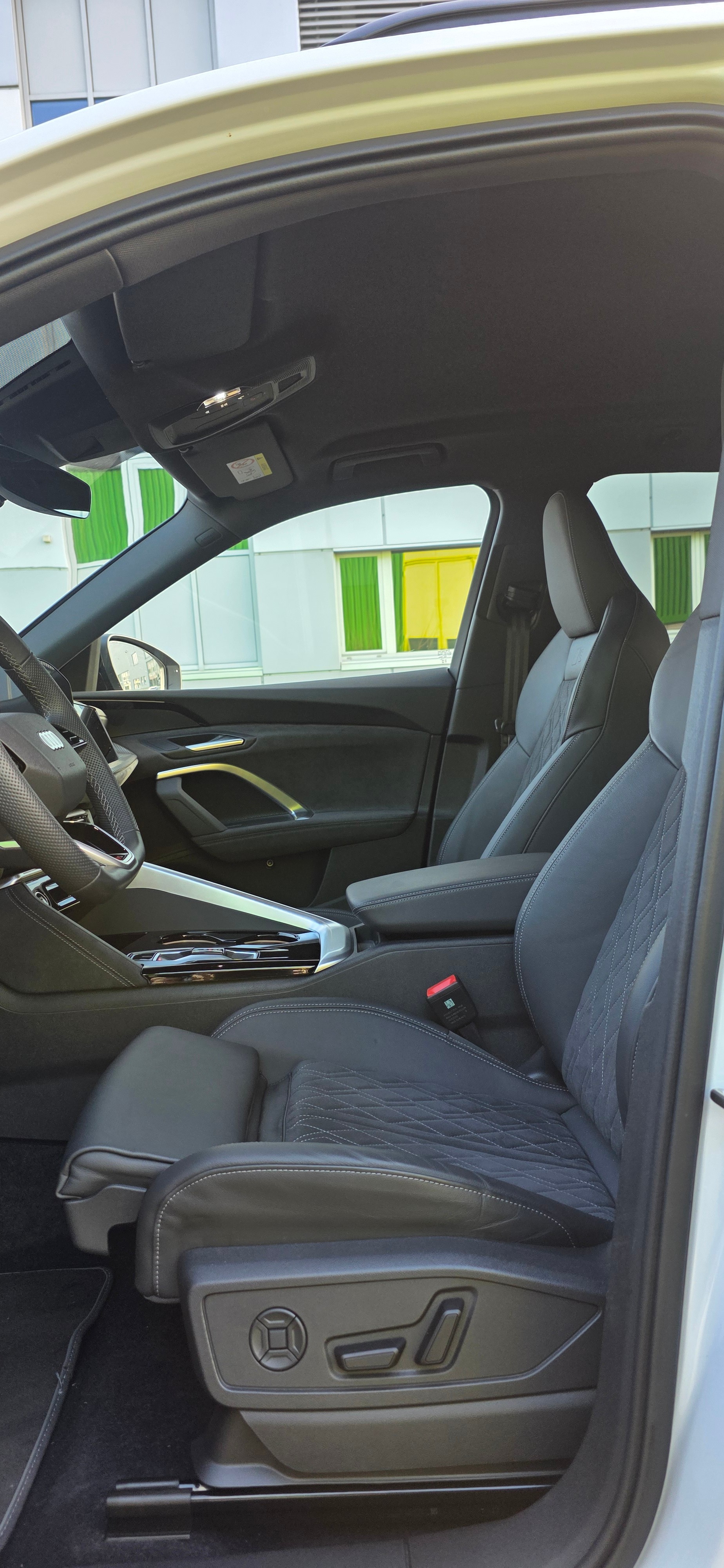 AUDI Q5 TFSI QUATTRO 150KW S-LINE S-tronic-image-12
