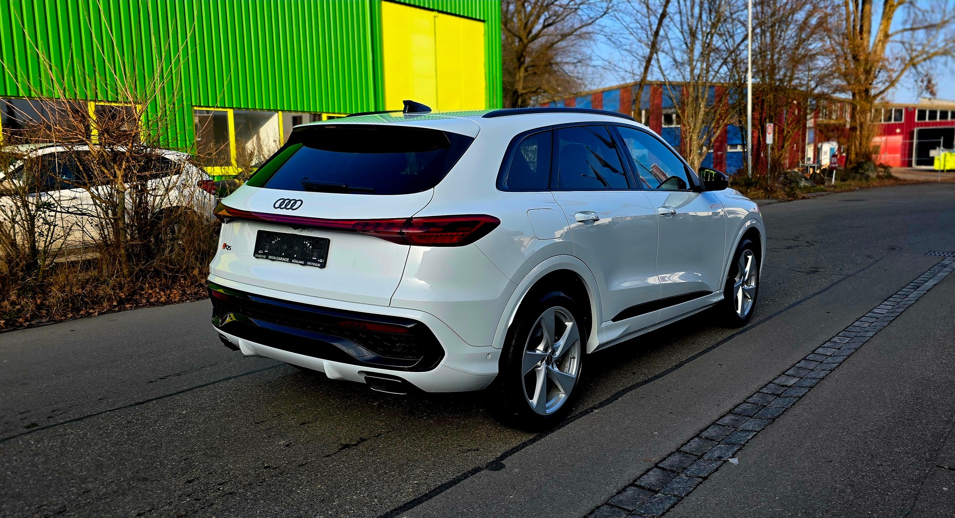 AUDI Q5 TFSI QUATTRO 150KW S-LINE S-tronic-showroom-element-2