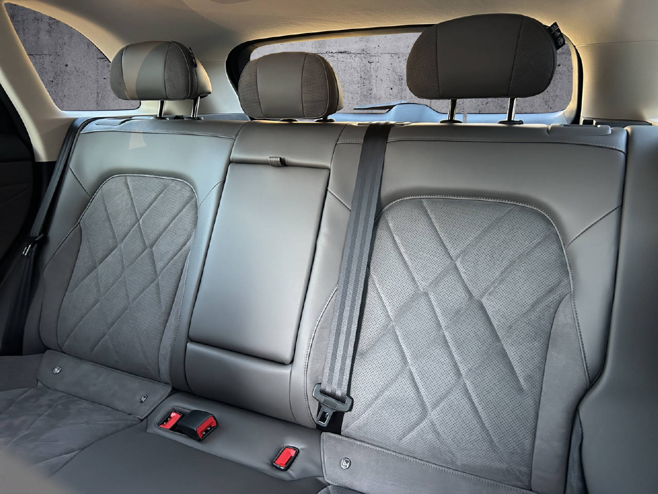 MG S6 EV 77 kWh Luxury 4WD-image-7