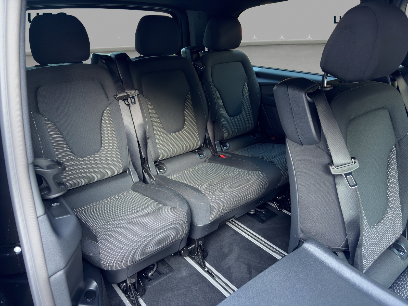MERCEDES-BENZ V 250 d lang 4Matic Trend 9G-Tronic-image-10