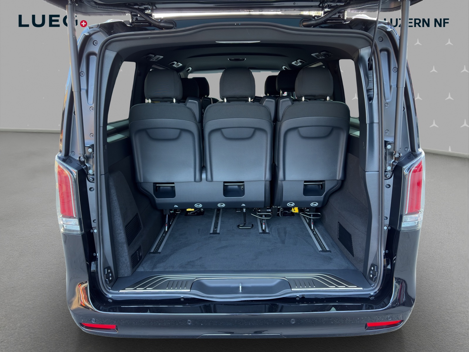 MERCEDES-BENZ V 250 d lang 4Matic Trend 9G-Tronic-image-11
