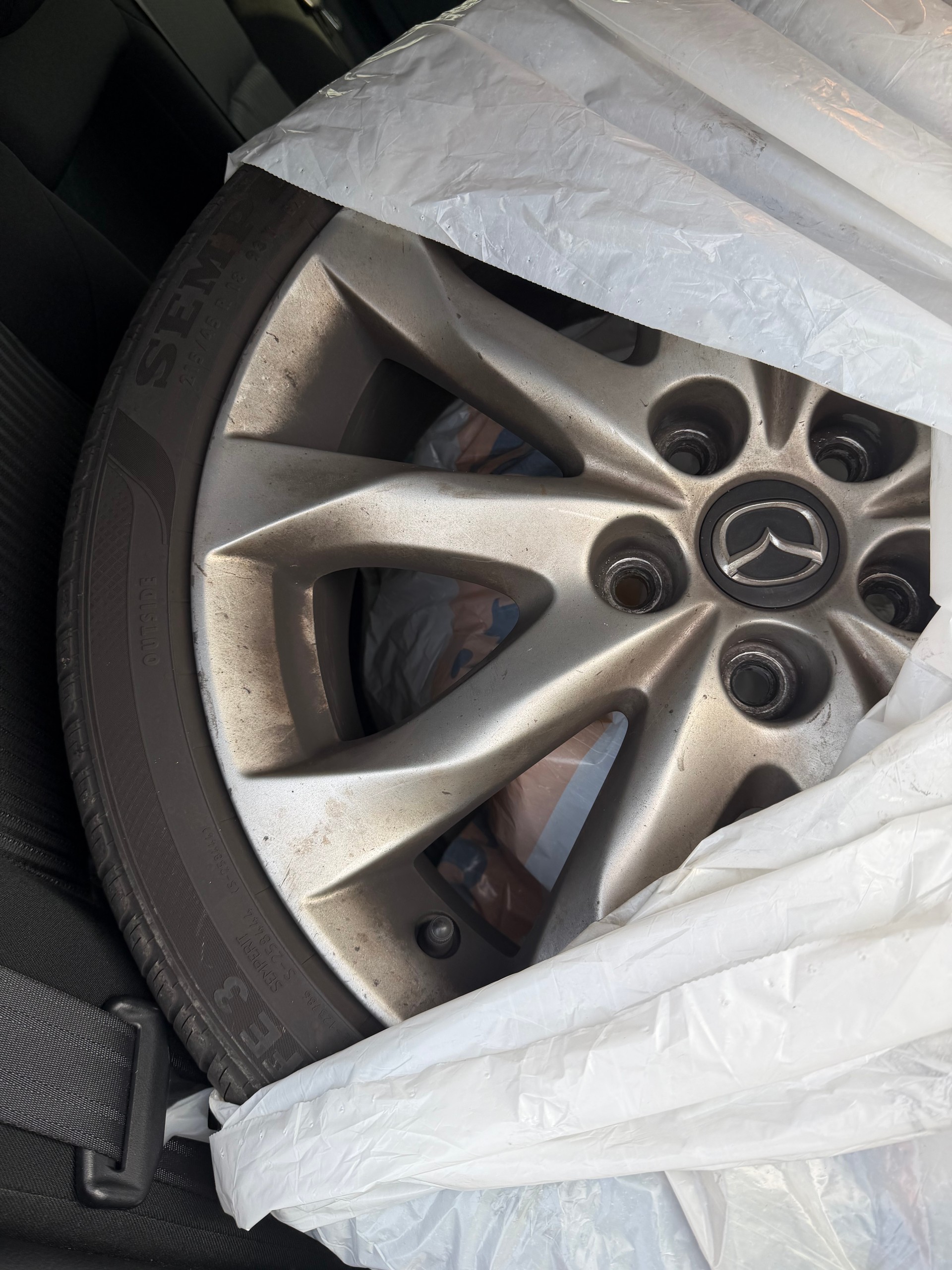 MAZDA 3 2.2 16V CD Revolution-image-11
