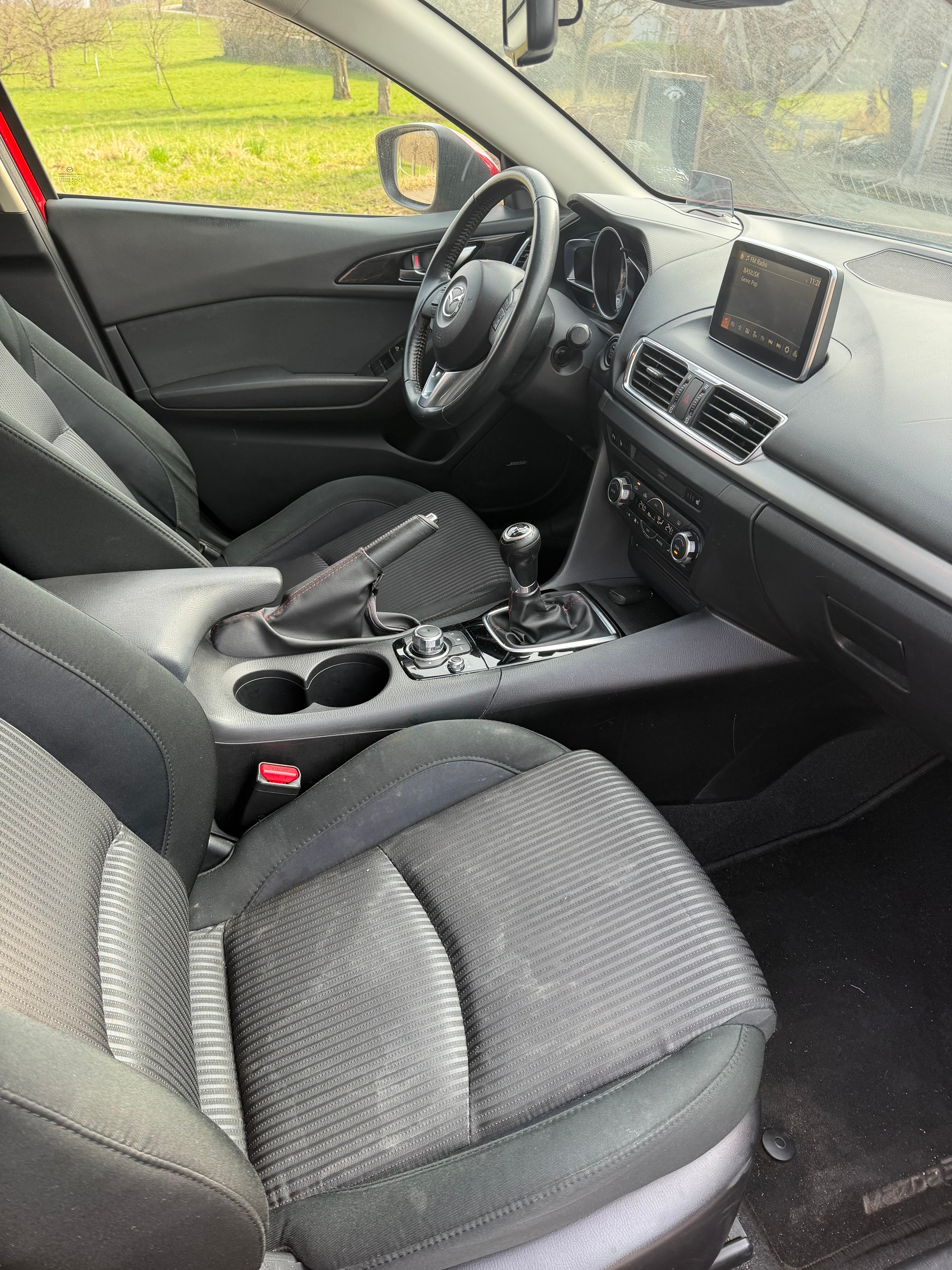 MAZDA 3 2.2 16V CD Revolution-image-10