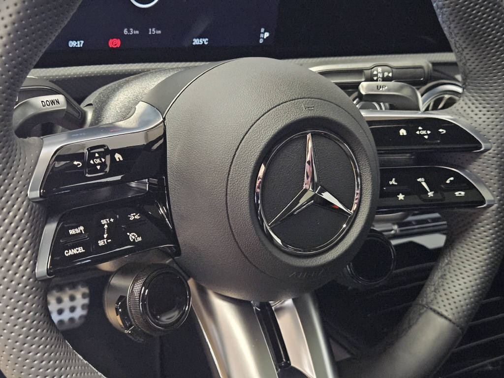 MERCEDES-BENZ A 45 S AMG 4matic+-image-8