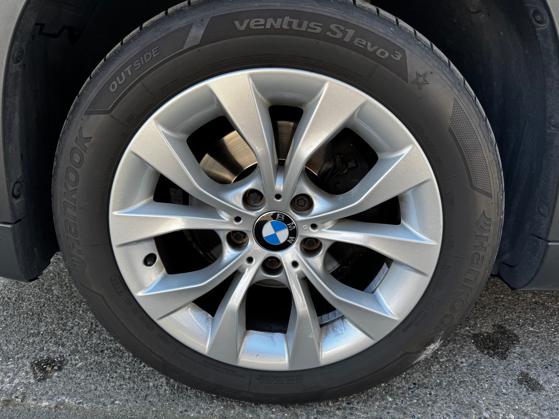 BMW X1 xDrive 20i Steptronic-image-9