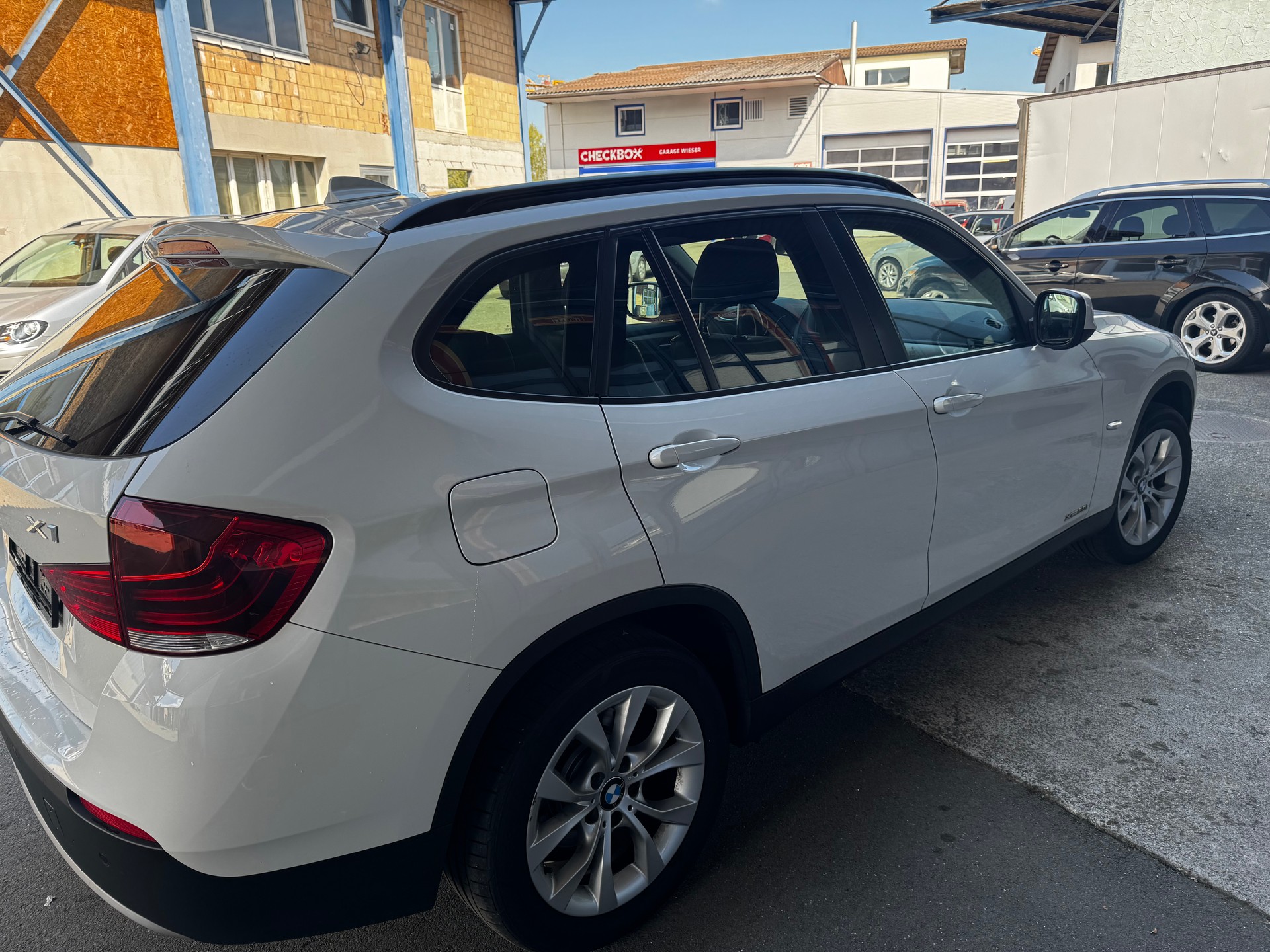 BMW X1 xDrive 20i Steptronic-image-7
