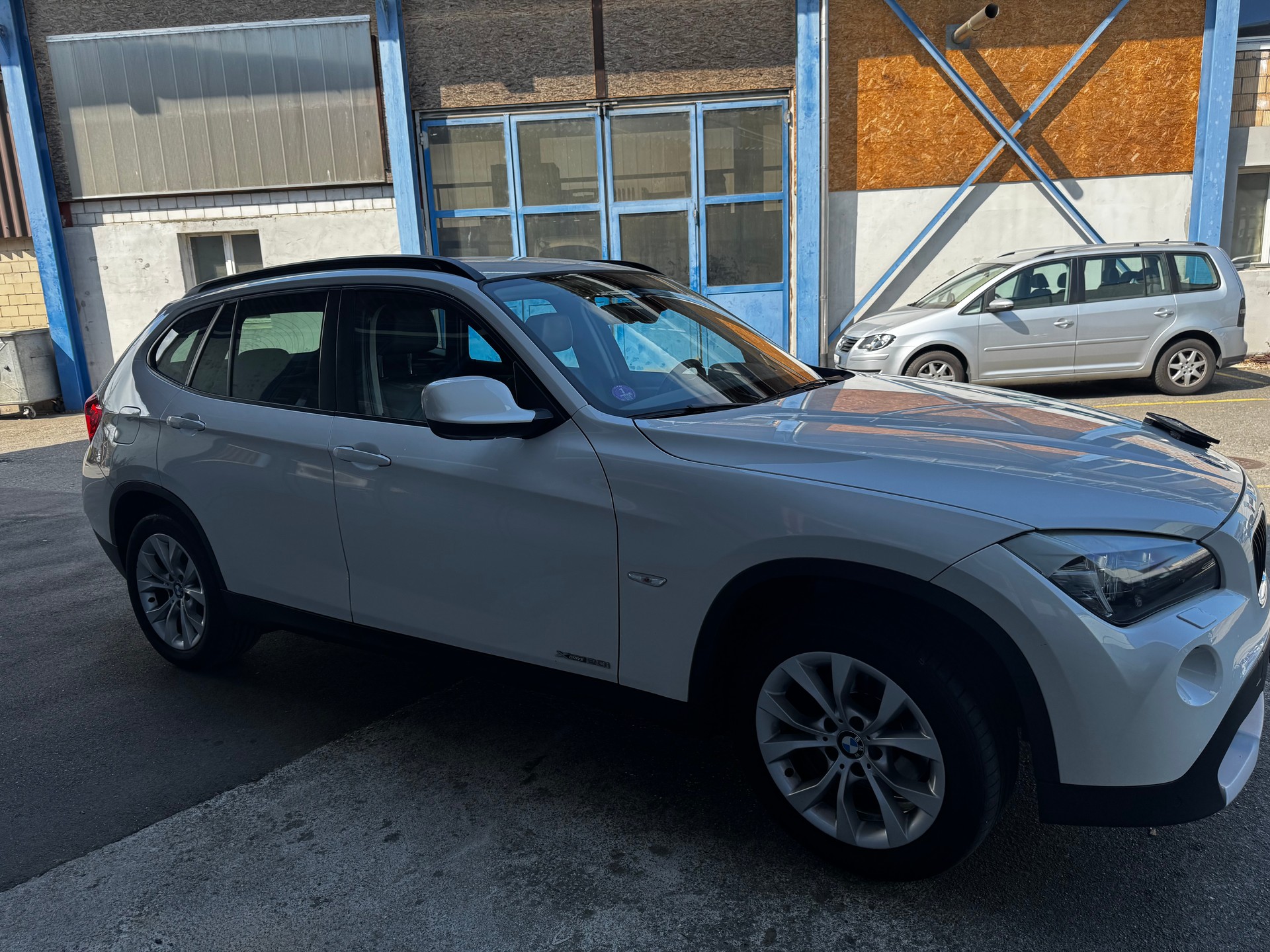 BMW X1 xDrive 20i Steptronic-image-8