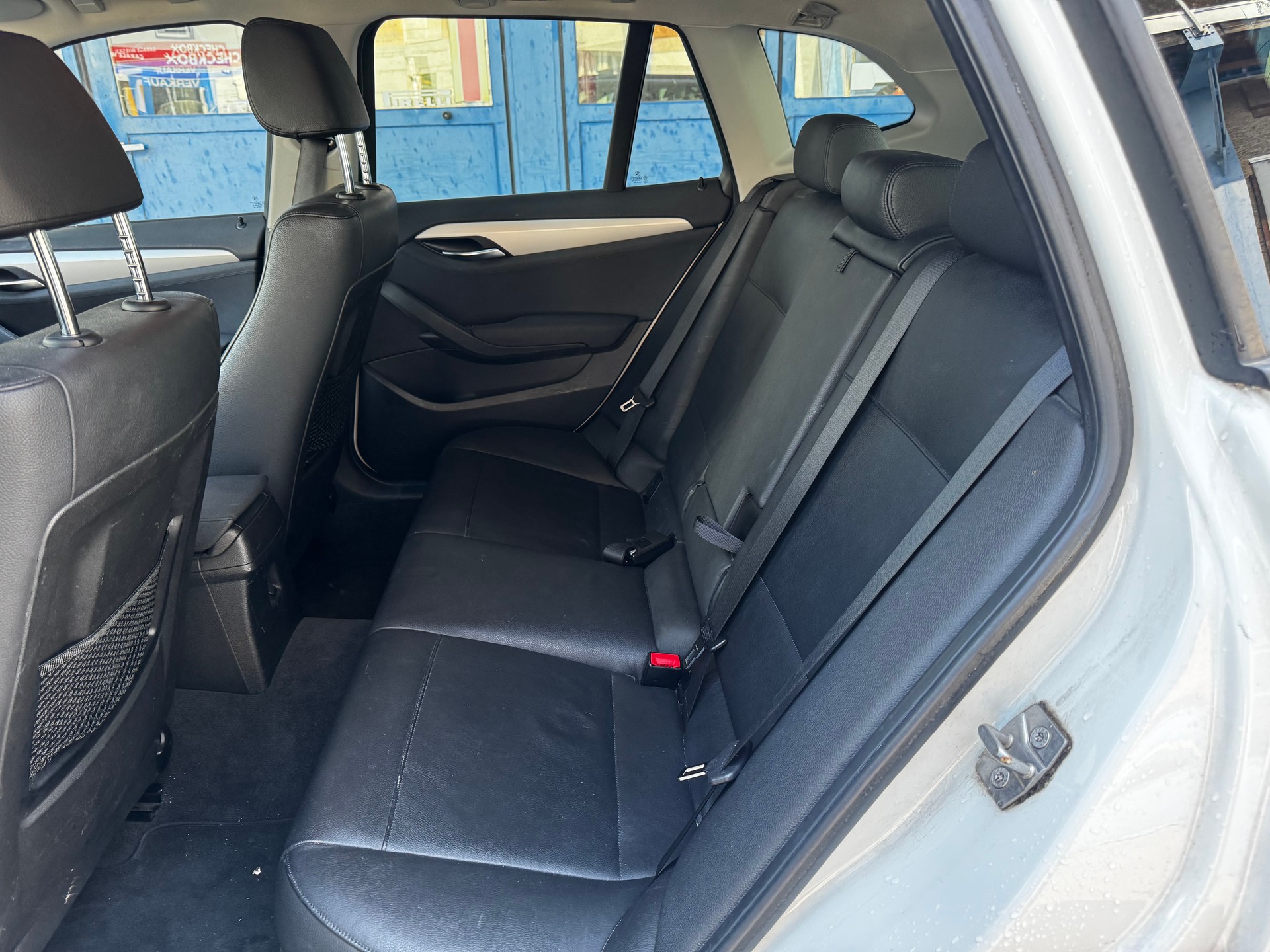 BMW X1 xDrive 20i Steptronic-image-3