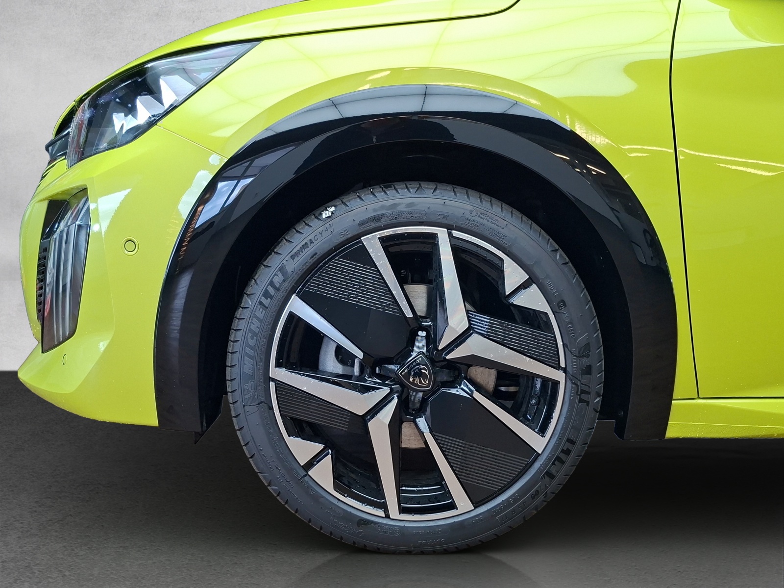 PEUGEOT 208 1.2 Hybrid 145 GT-image-15