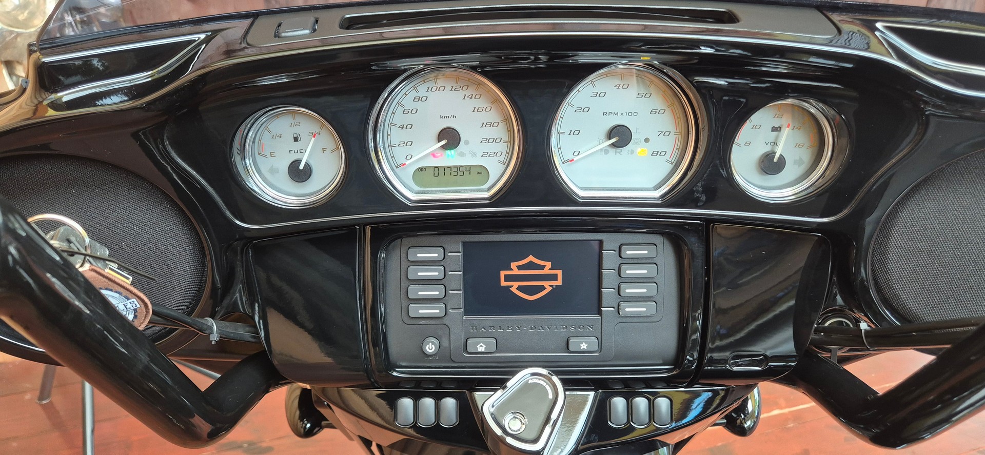 HARLEY-DAVIDSON FLHX Street Glide ABS-image-6