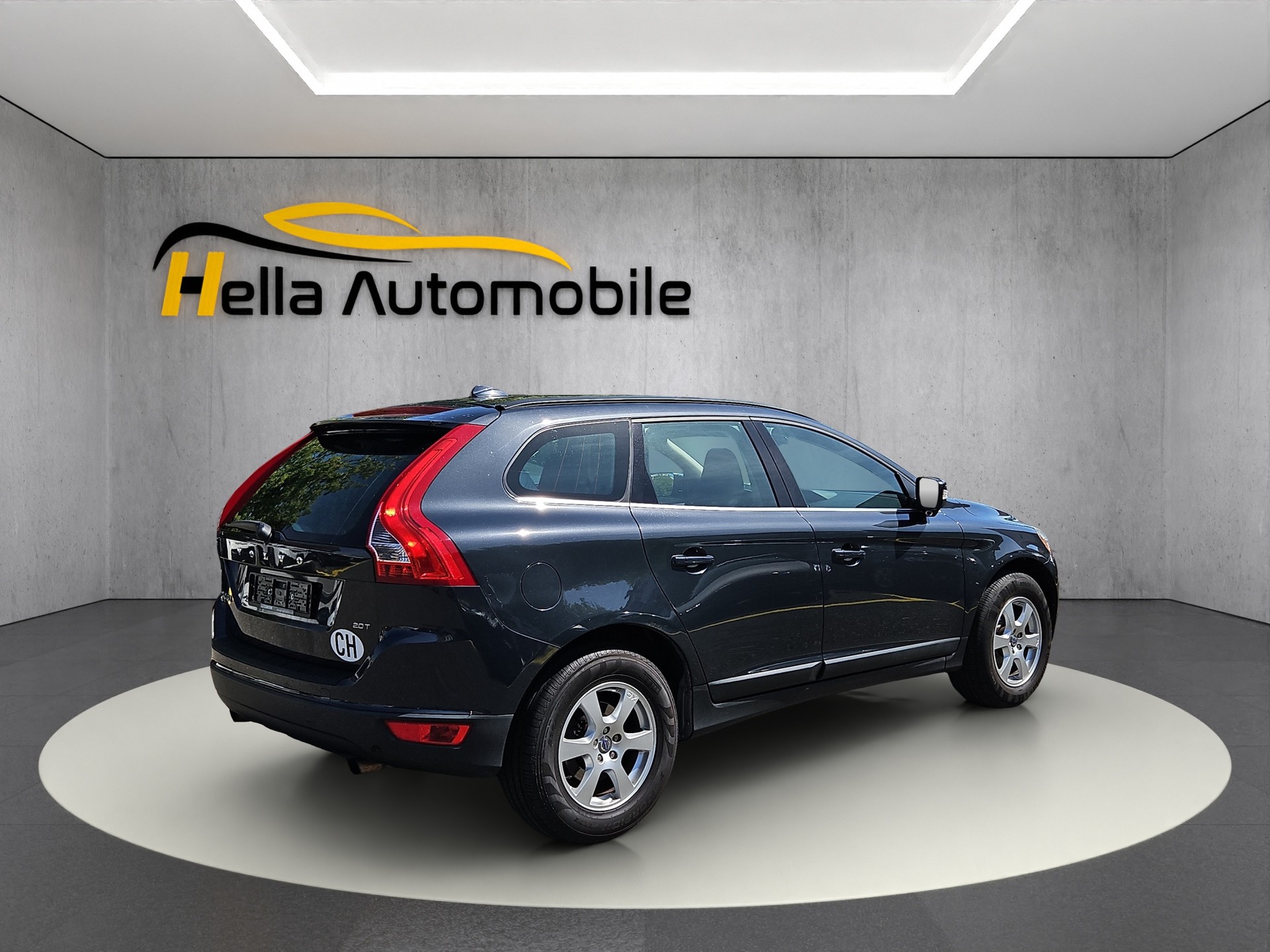 VOLVO XC60 2.0T Momentum Powershift-image-3