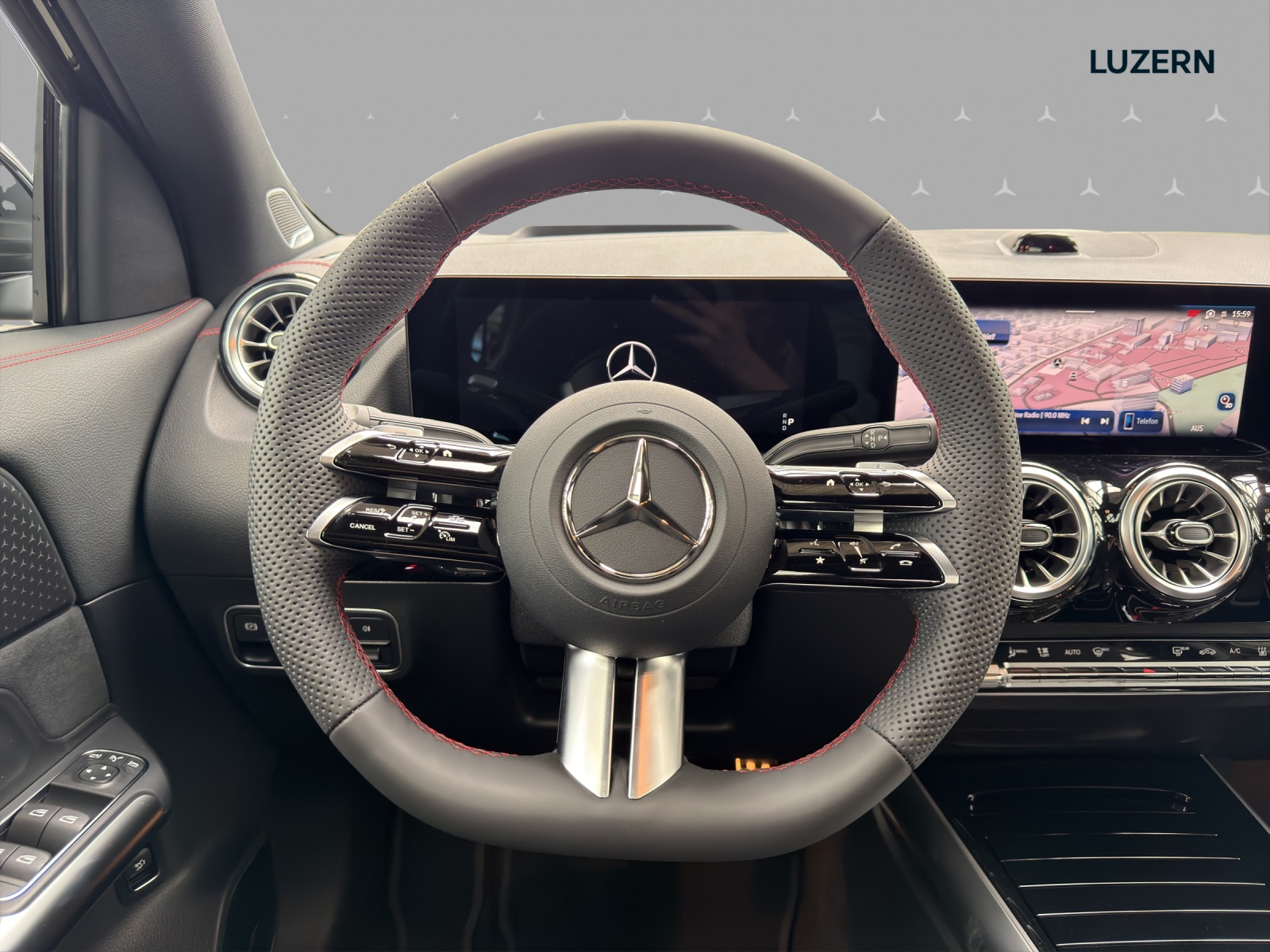 MERCEDES-BENZ EQA 300 66,5kWh 4Matic Excellence-image-9