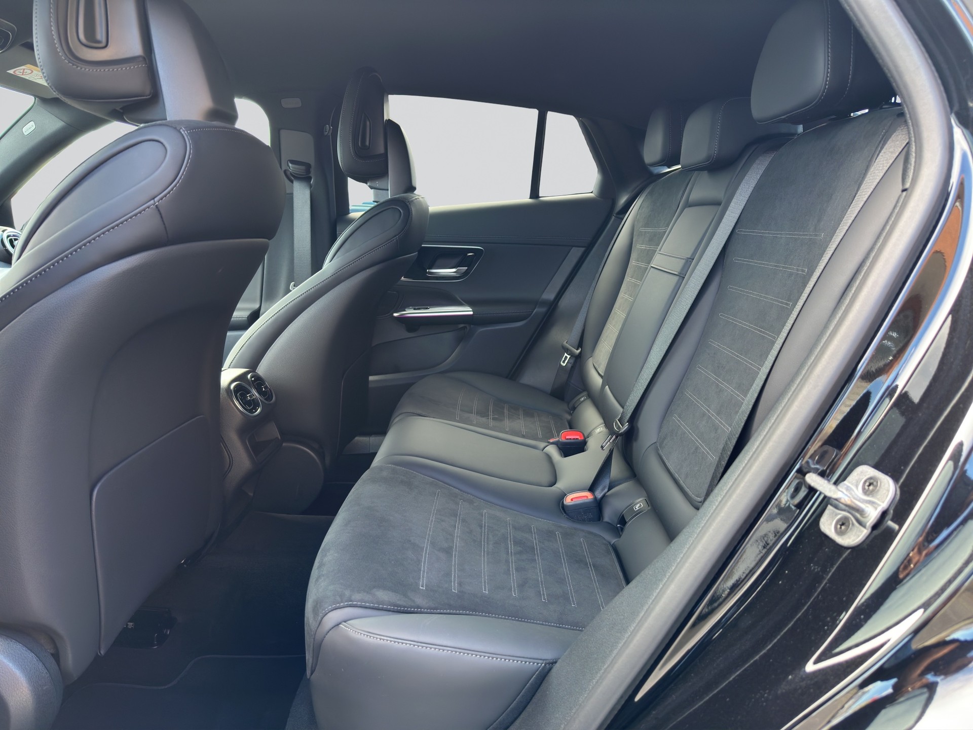 MERCEDES-BENZ GLC Coupé 220 d 4Matic AMG Night 9G-Tronic-image-7