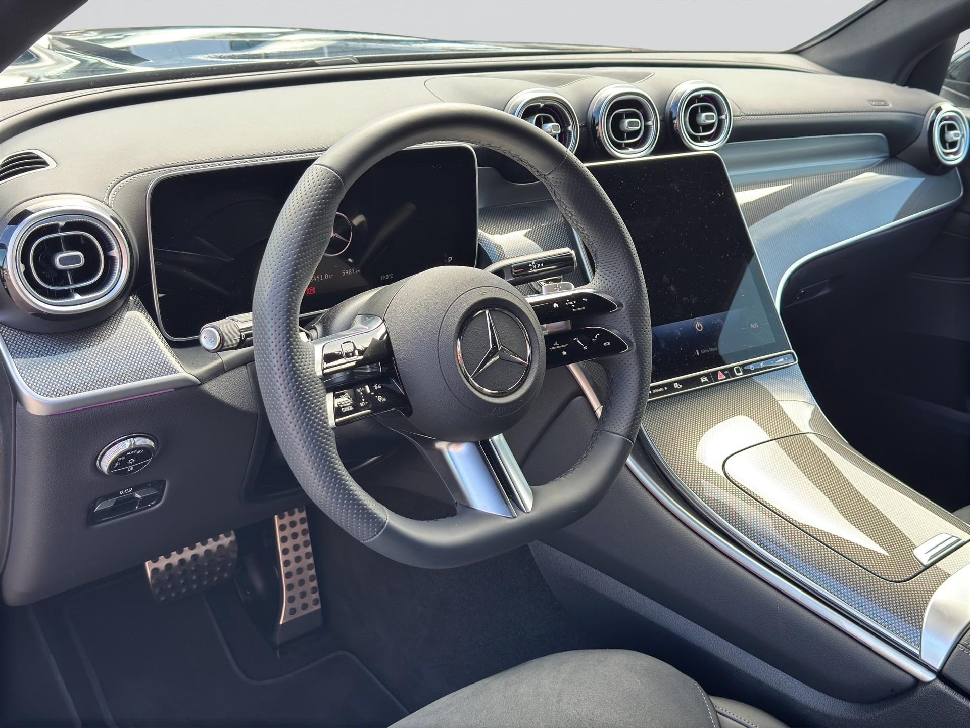 MERCEDES-BENZ GLC Coupé 220 d 4Matic AMG Night 9G-Tronic-image-6