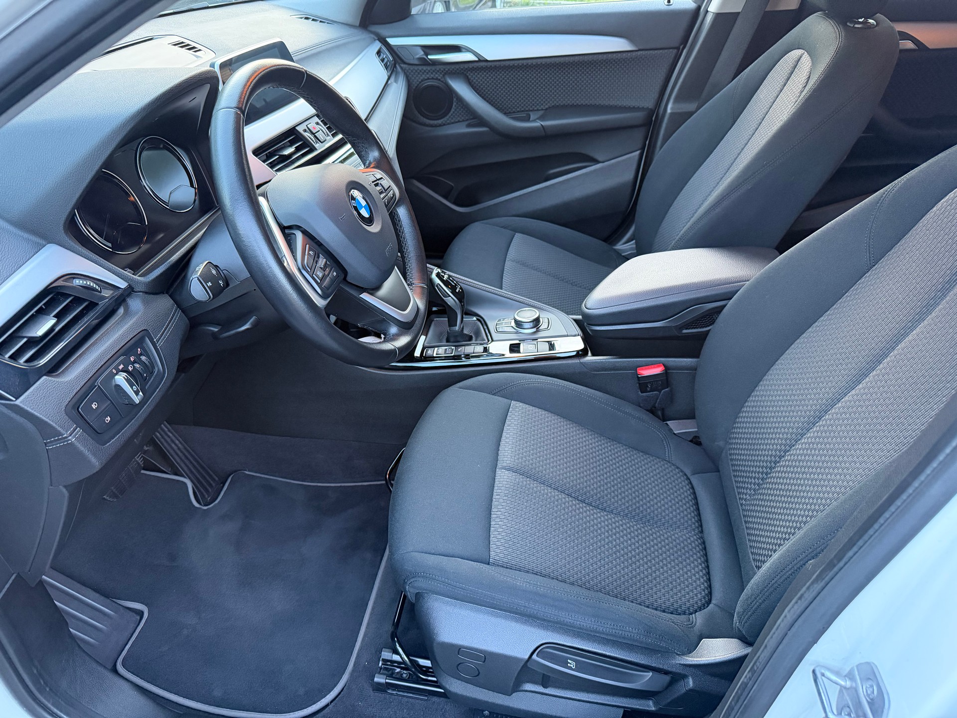 BMW X2 xDrive 18d Steptronic-image-8