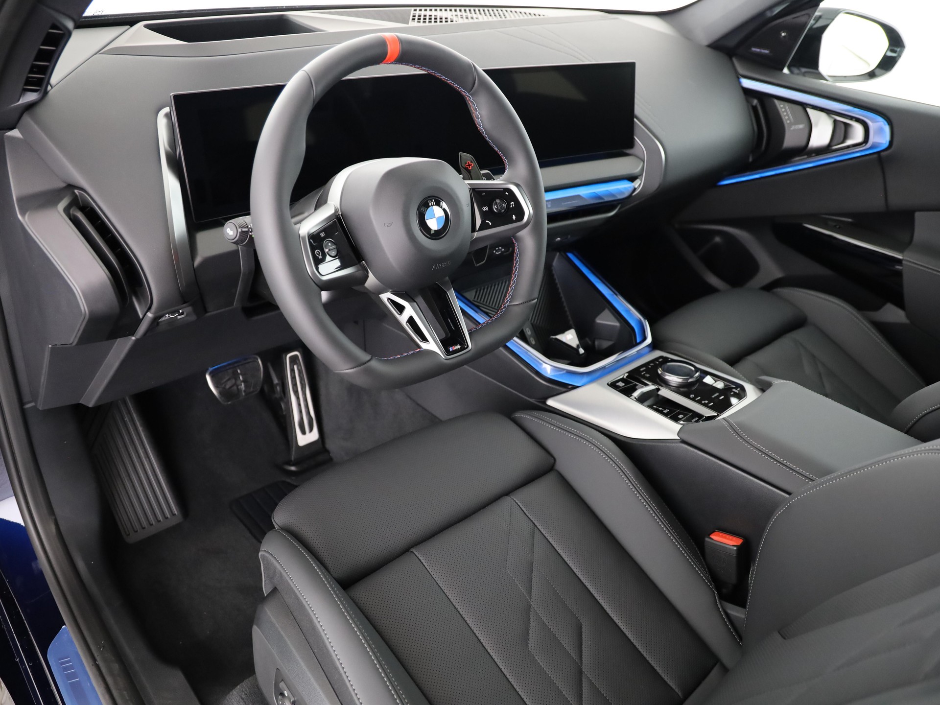 BMW X3 M50i-image-12