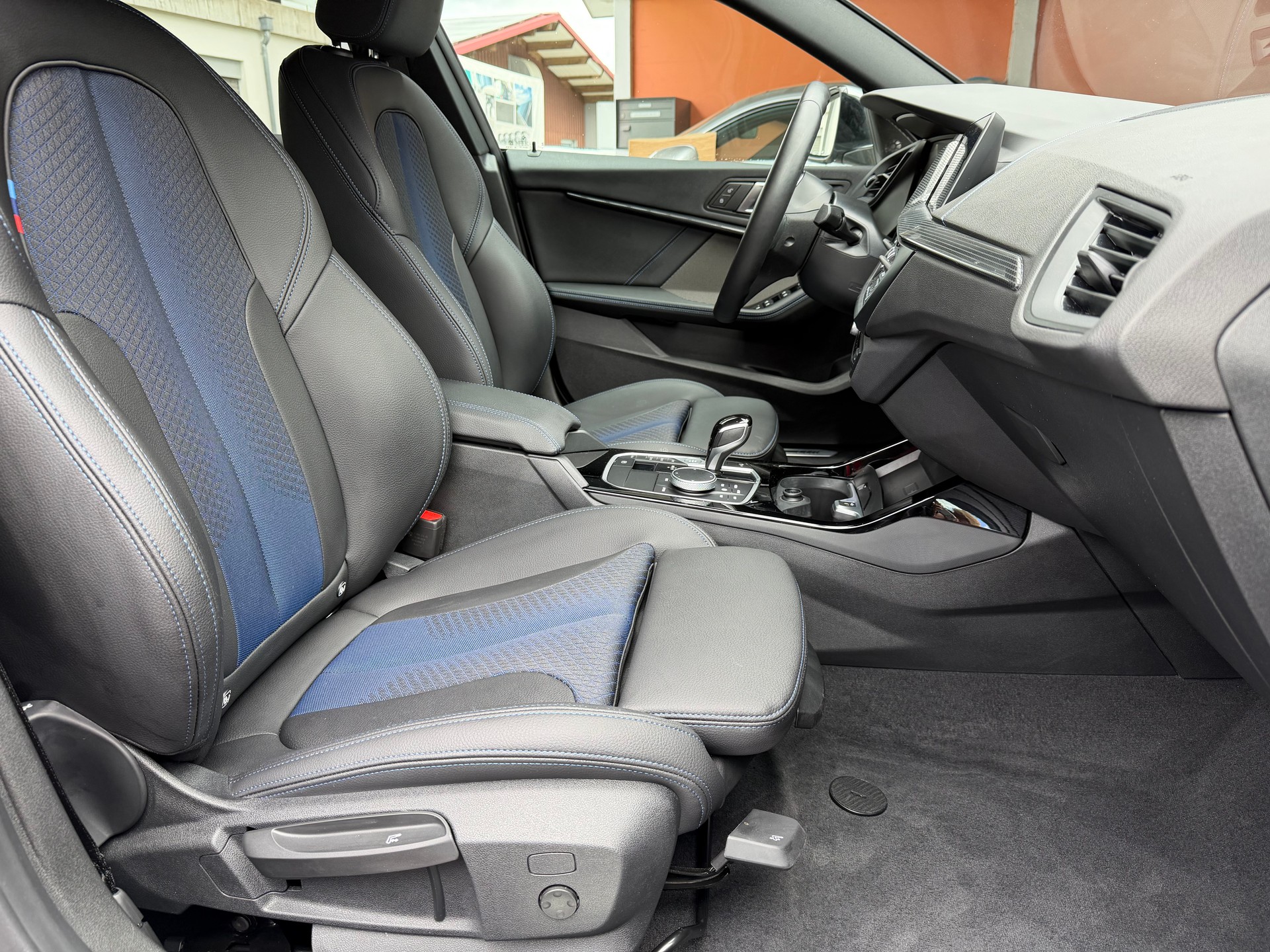 BMW 218i Gran Coupé M Sport Steptronic-image-16