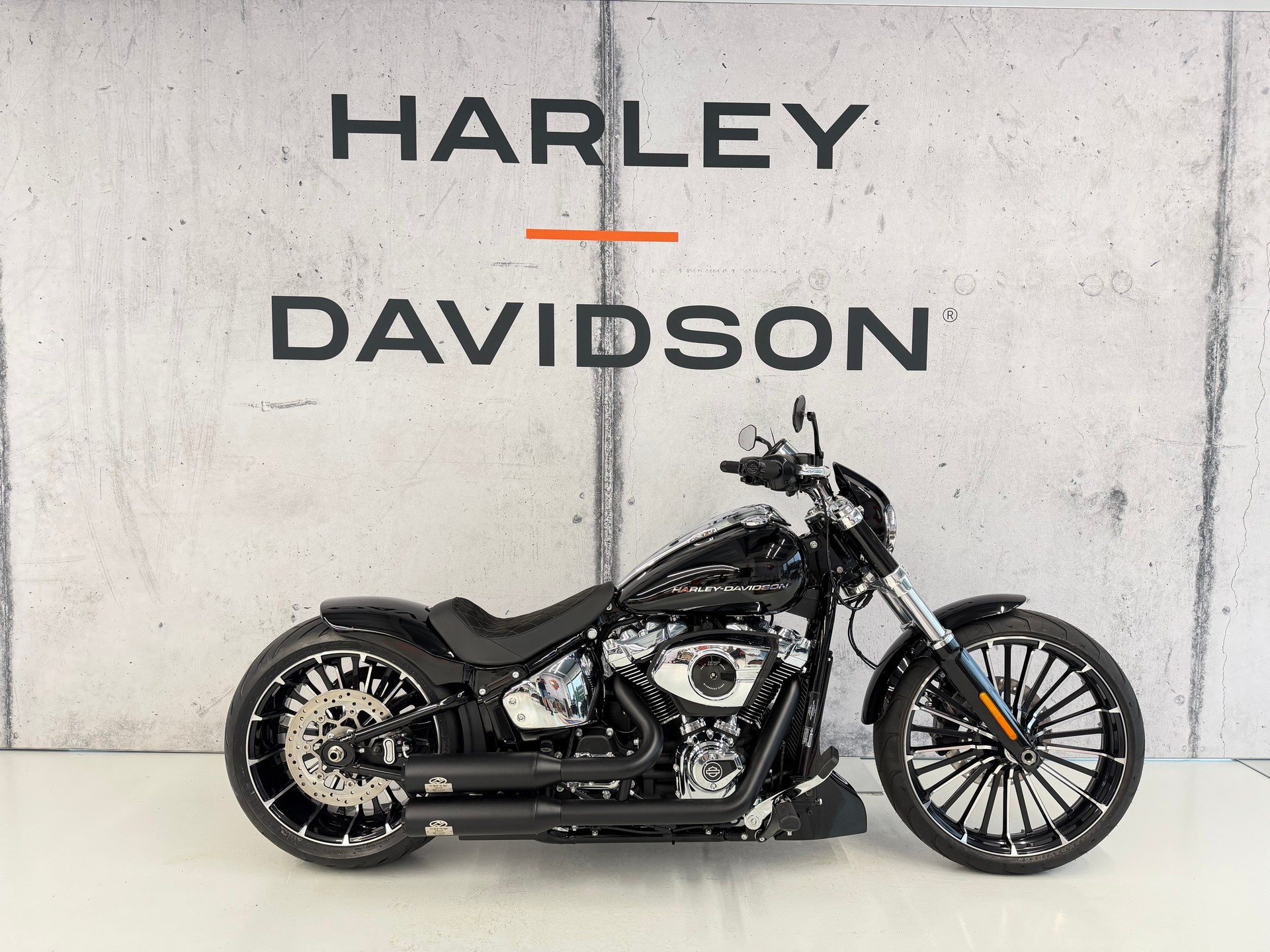 HARLEY-DAVIDSON FXBR Breakout 117-image-0