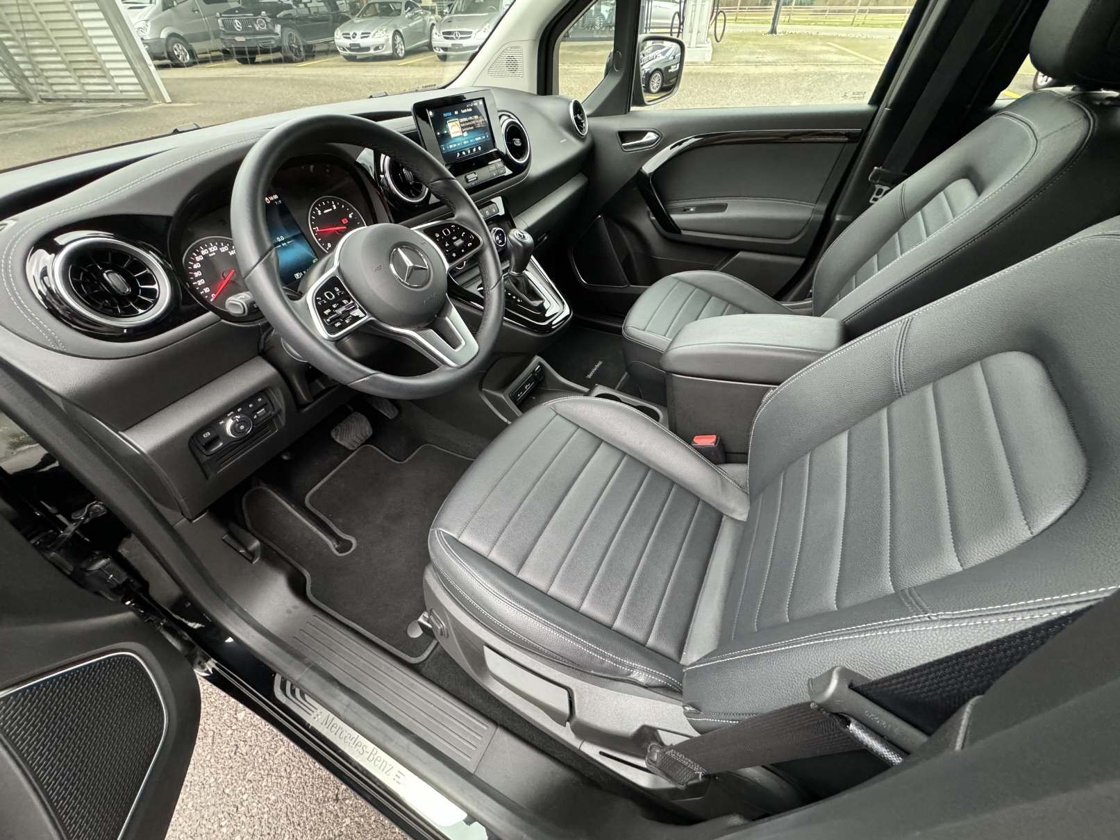 MERCEDES-BENZ T 180d Progressive Van S-image-5