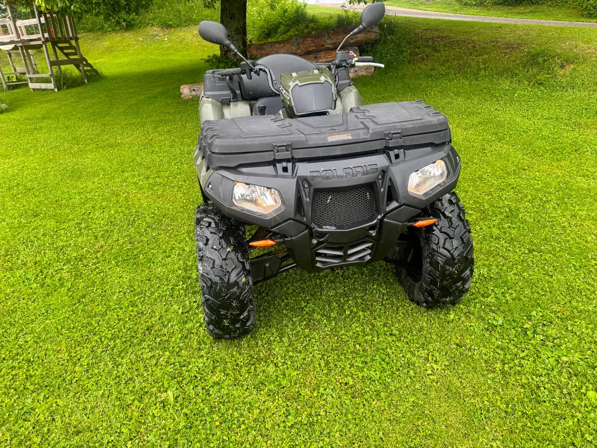 POLARIS Sportsman 570 4x4-image-2
