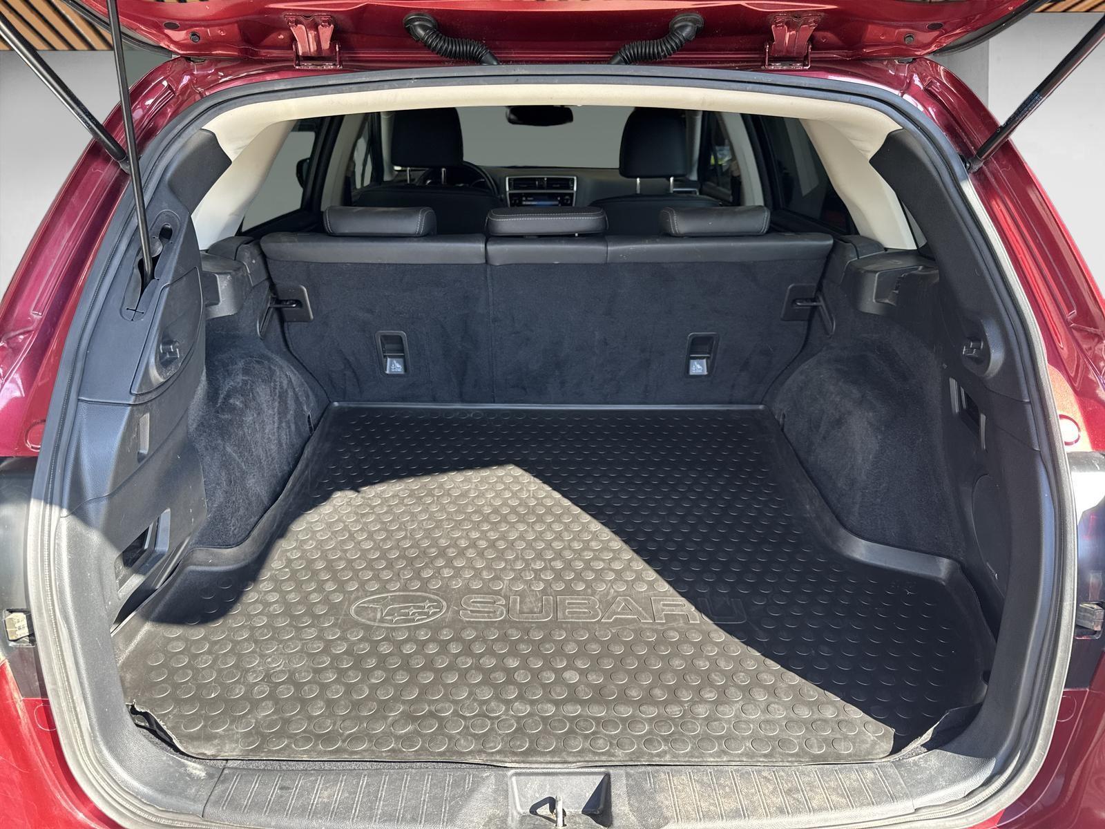 SUBARU Outback 2.5i Luxury AWD Lineartronic-image-12