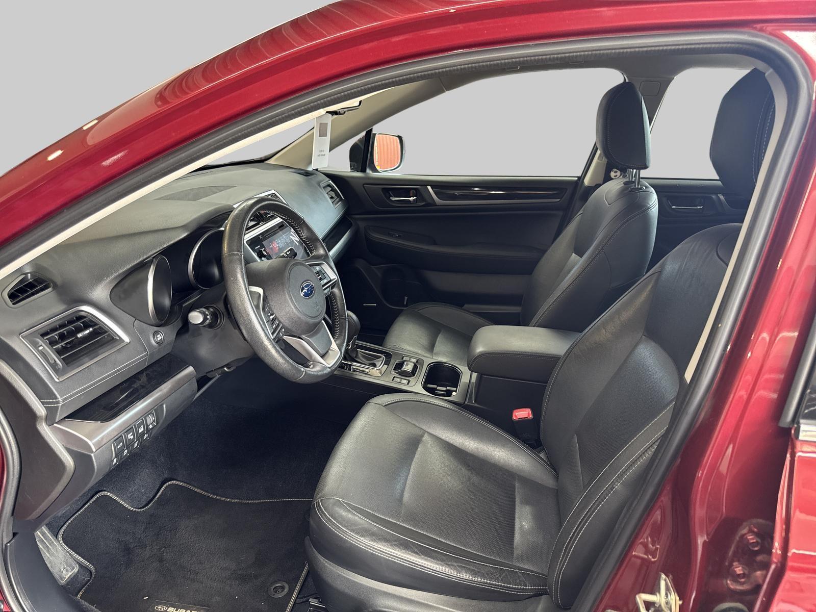 SUBARU Outback 2.5i Luxury AWD Lineartronic-image-4