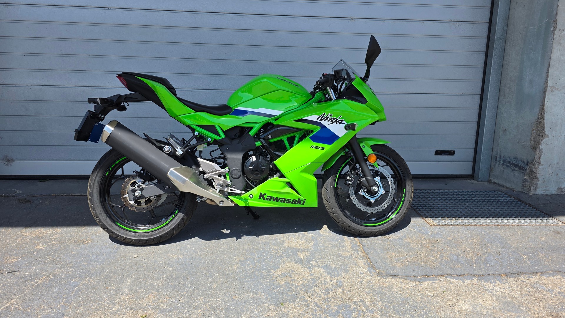 KAWASAKI NINJA 125-image-0