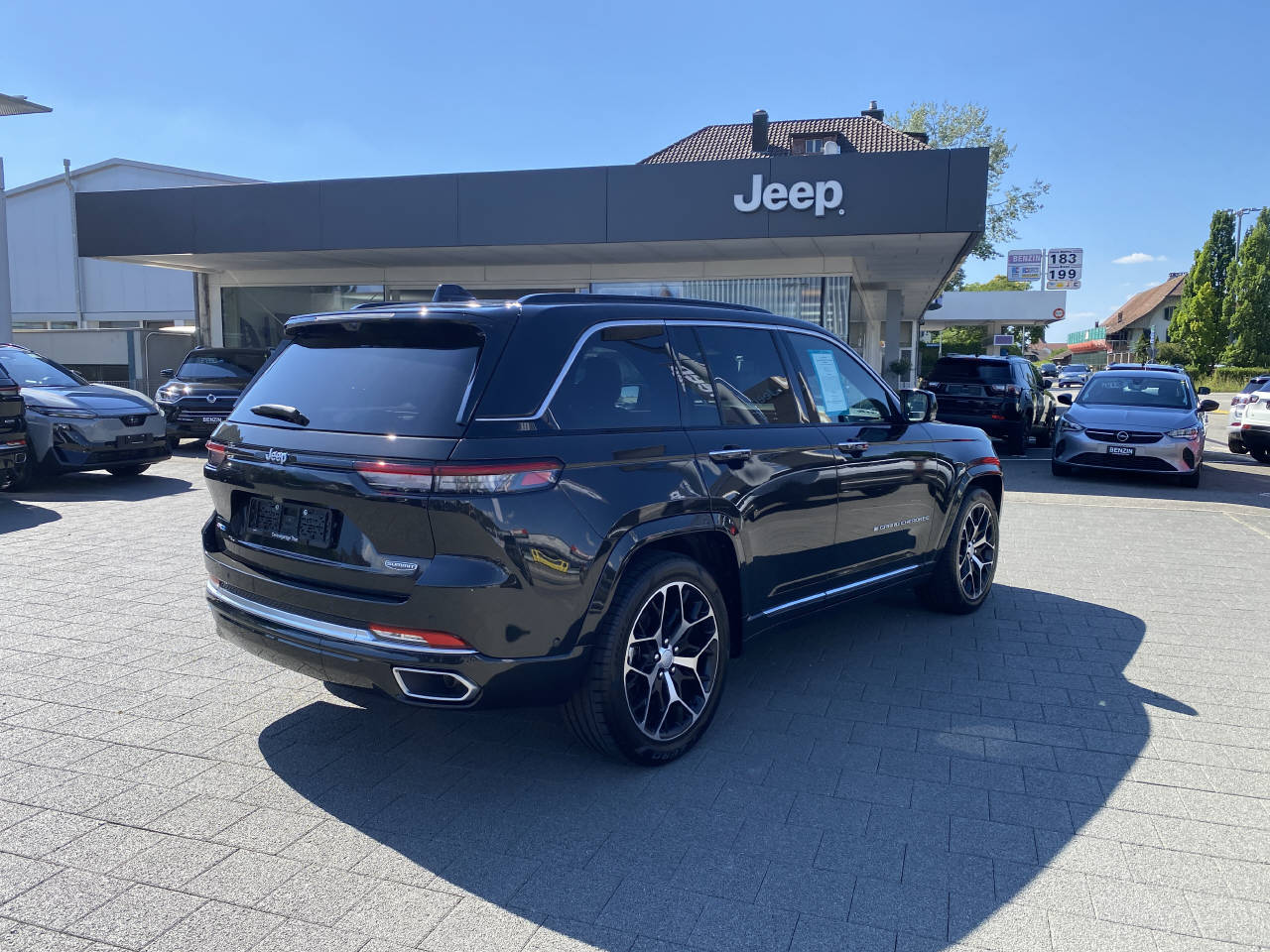 JEEP Grand Cherokee 2.0 Turbo Summit Reserve 4xe-image-2
