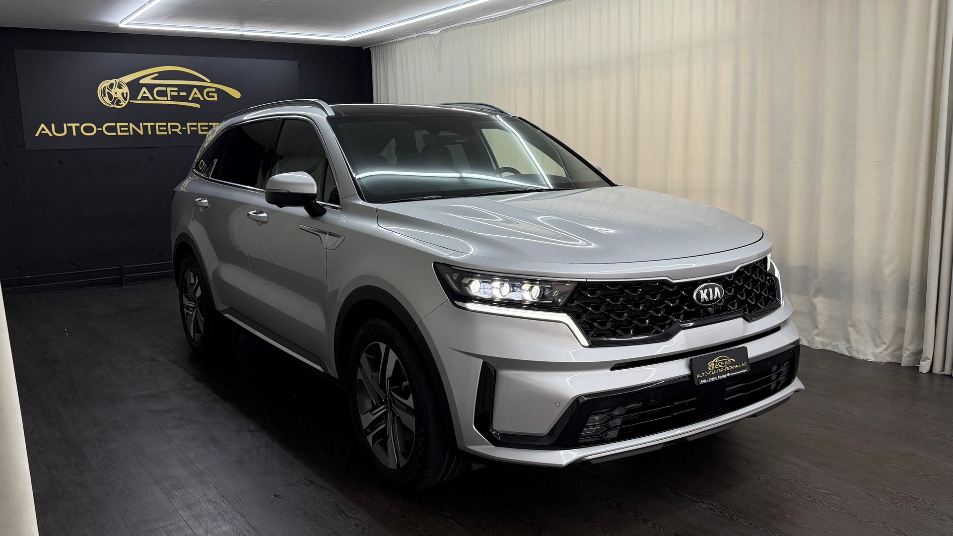 KIA Sorento 1.6 T-GDi HEV 7P. Sorento-showroom-element-2
