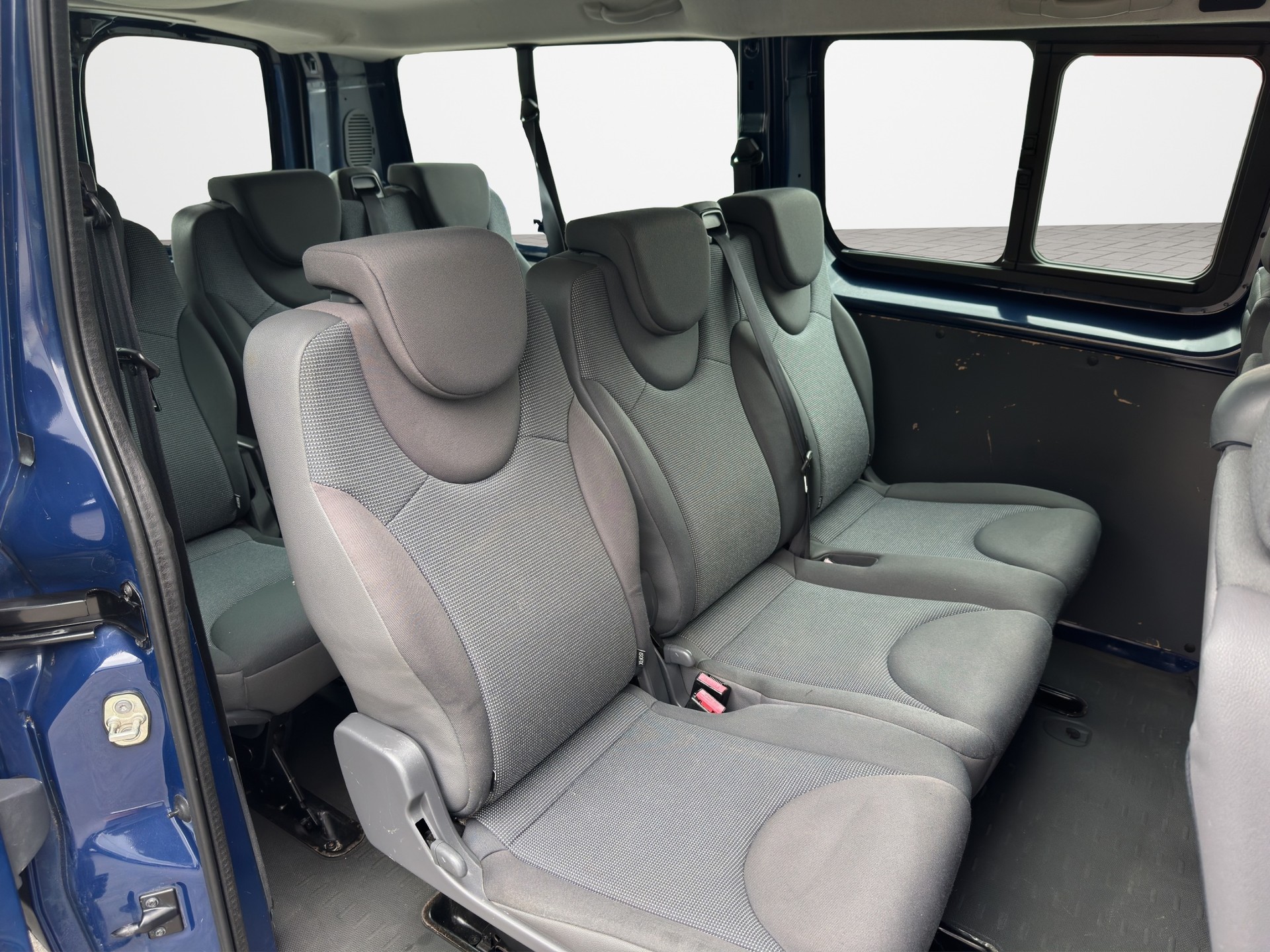 CITROEN Jumpy 2.0 HDi L2H1 Attraction-image-15
