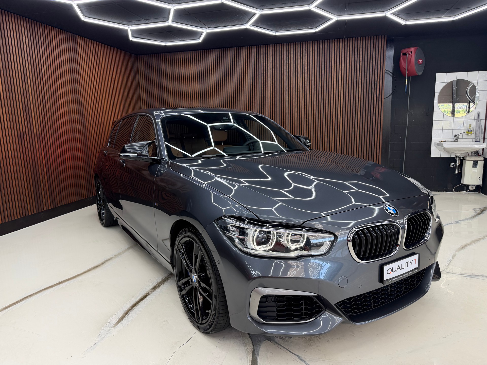 BMW M140i xDrive Steptronic-image-2