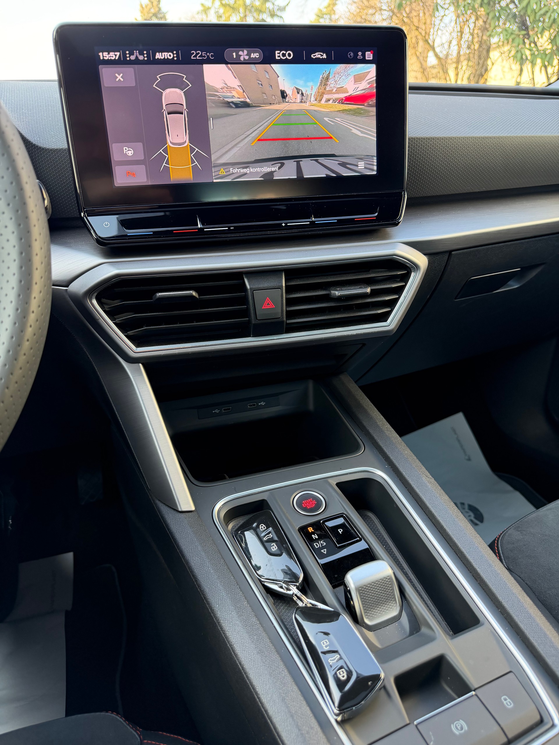 SEAT Leon 1.4 eHybrid pHEV DSG FR Vollausstattung-image-11