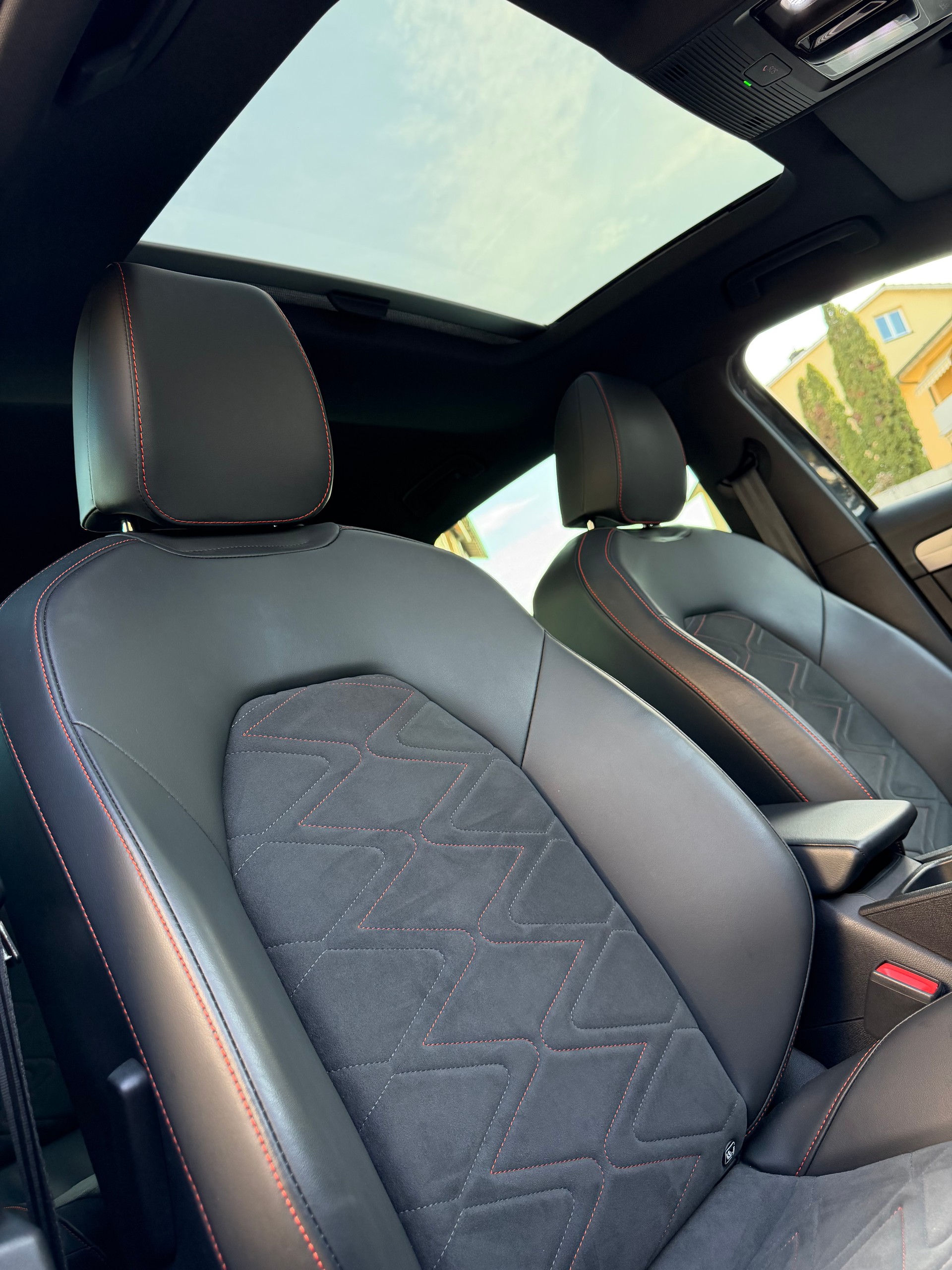 SEAT Leon 1.4 eHybrid pHEV DSG FR Vollausstattung-image-14