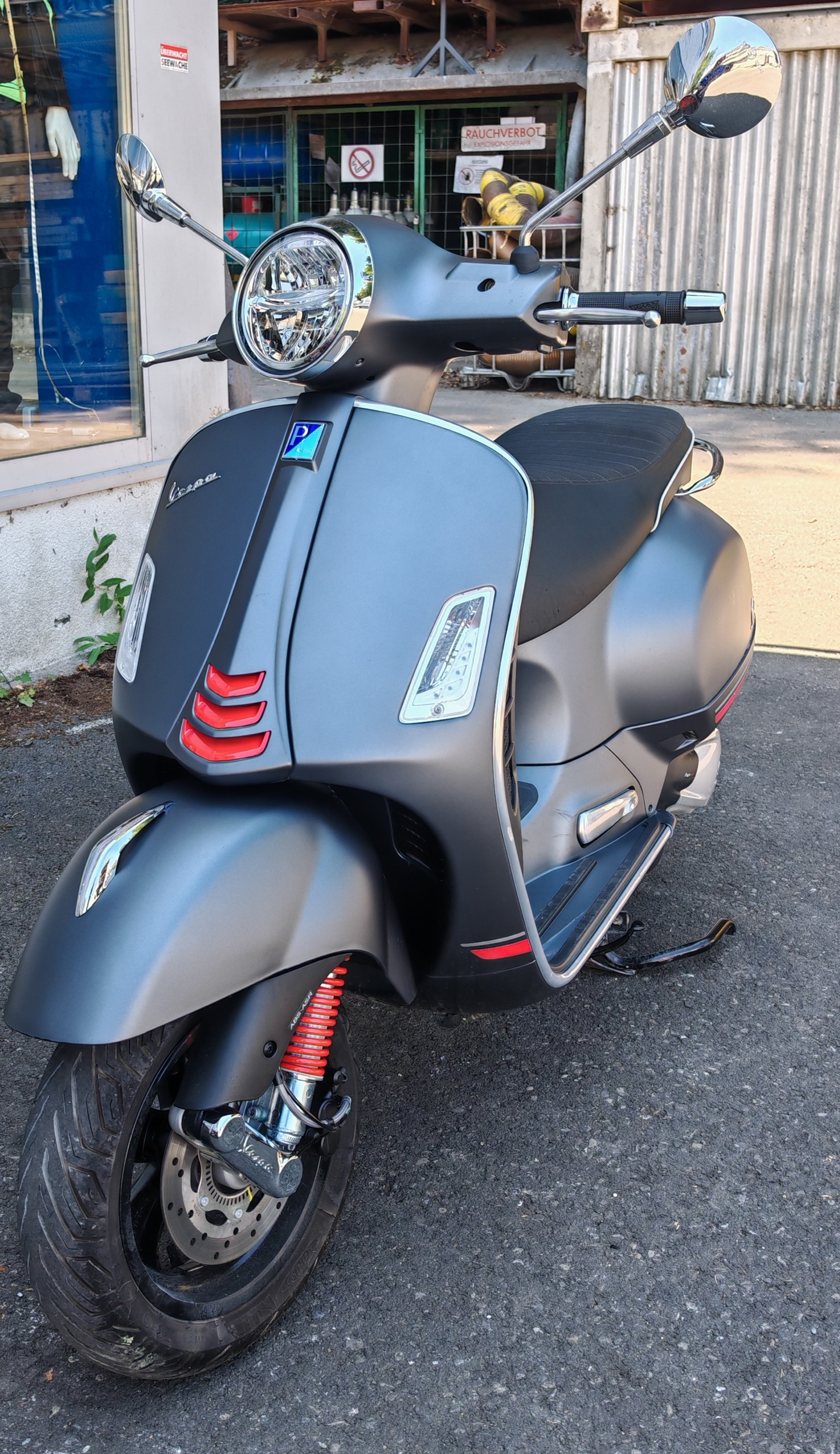 PIAGGIO Vespa GTS 300 Touring ABS-image-2