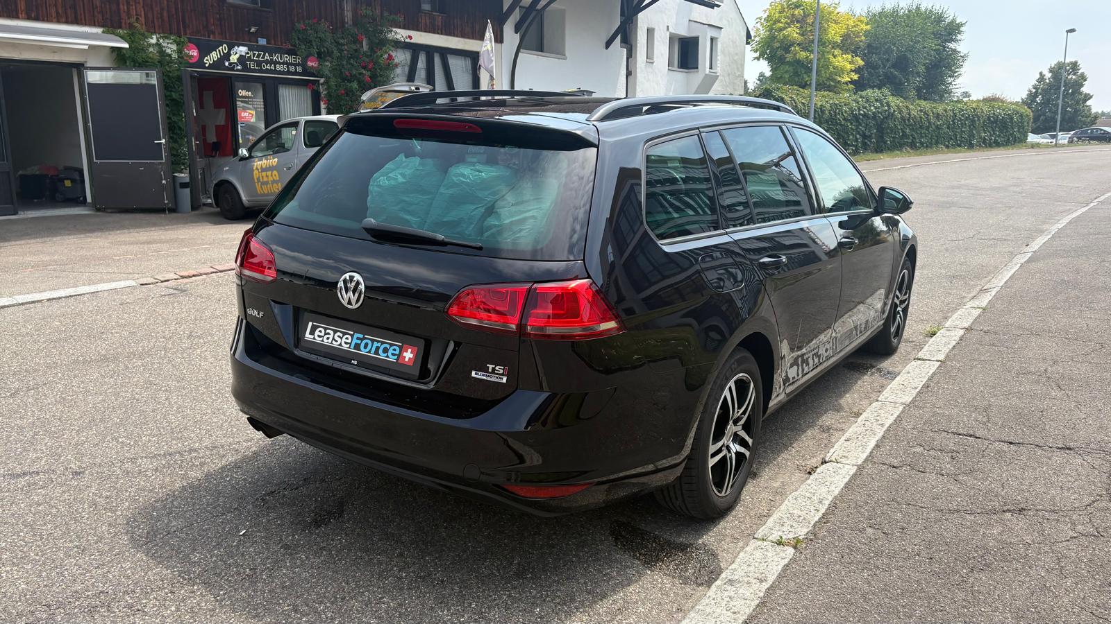 VW Golf Variant 1.4 TSI Comfortline DSG-image-9