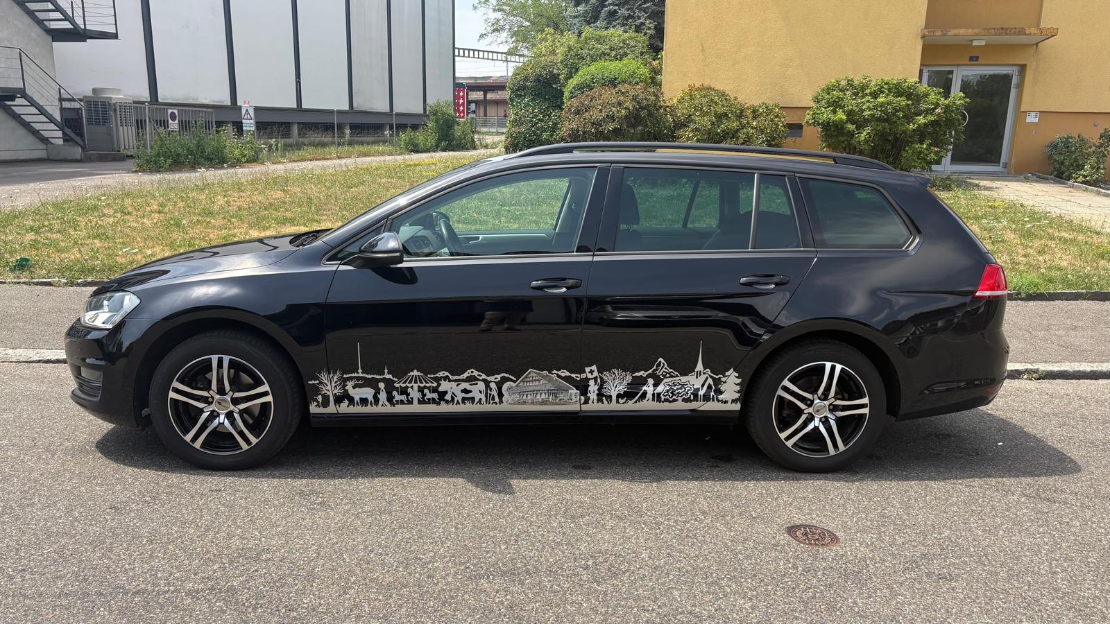 VW Golf Variant 1.4 TSI Comfortline DSG-image-4
