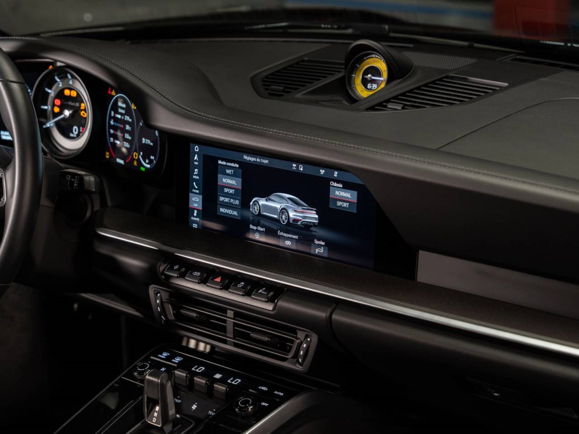 PORSCHE 911 Turbo S (MY21)-image-11