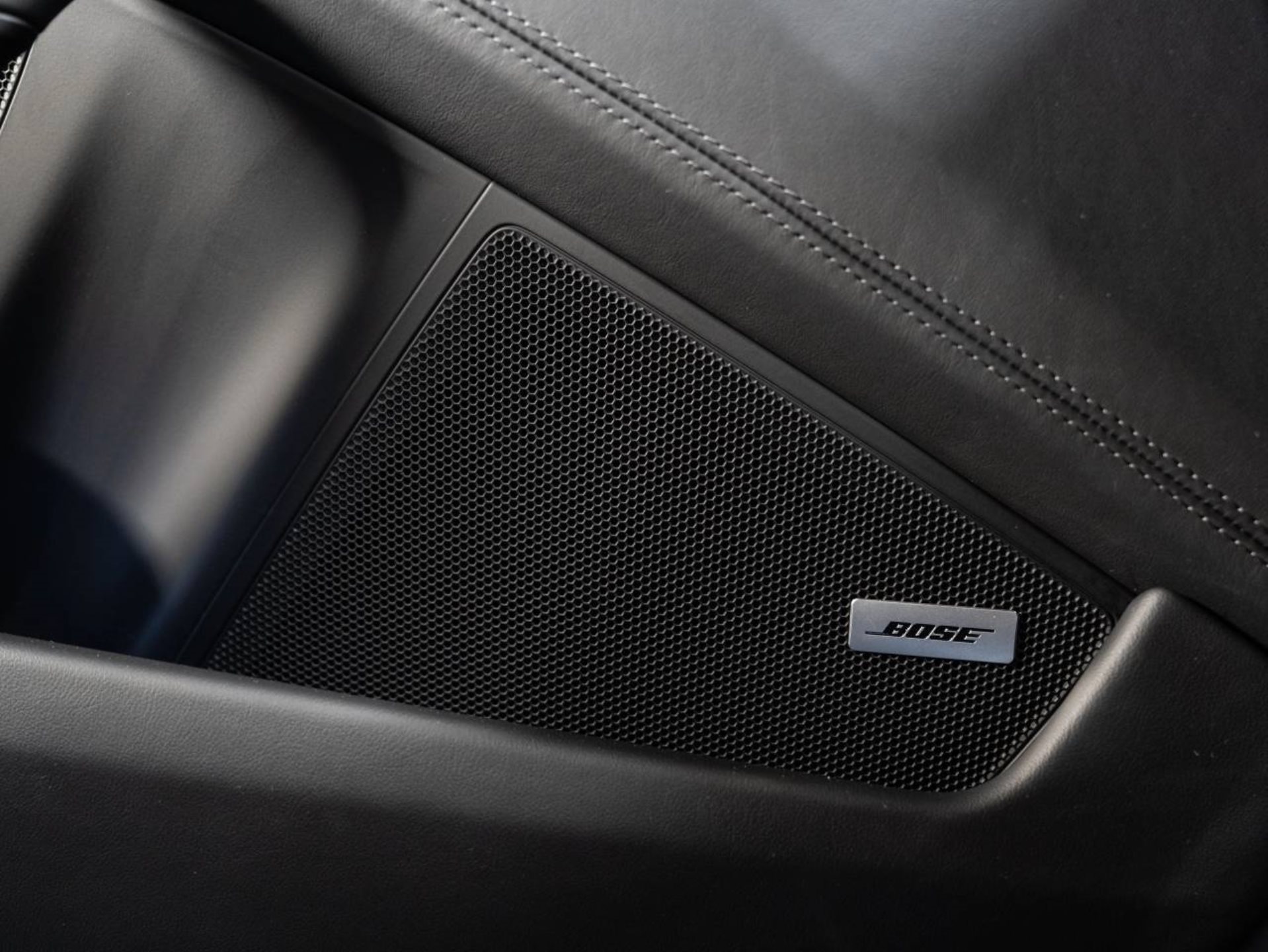 PORSCHE 911 Turbo S (MY21)-image-19