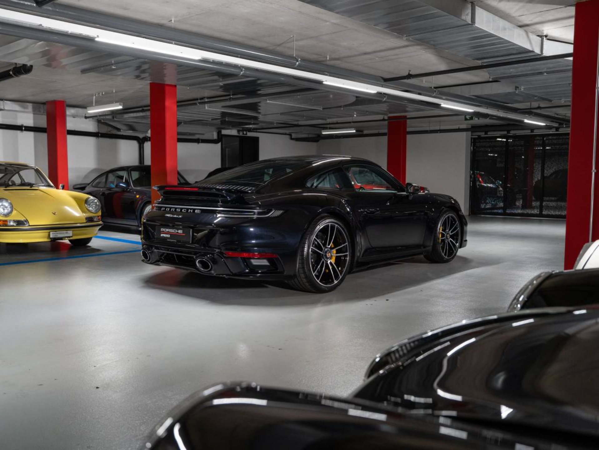 PORSCHE 911 Turbo S (MY21)-image-7