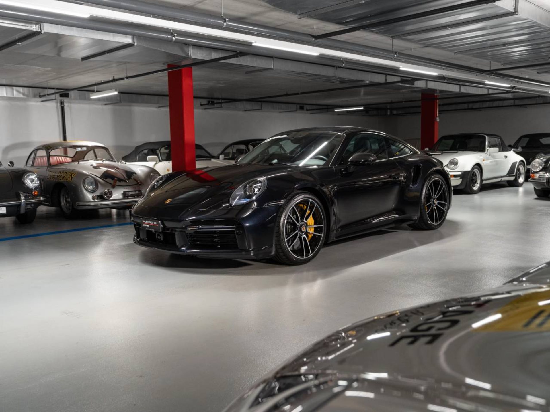 PORSCHE 911 Turbo S (MY21)