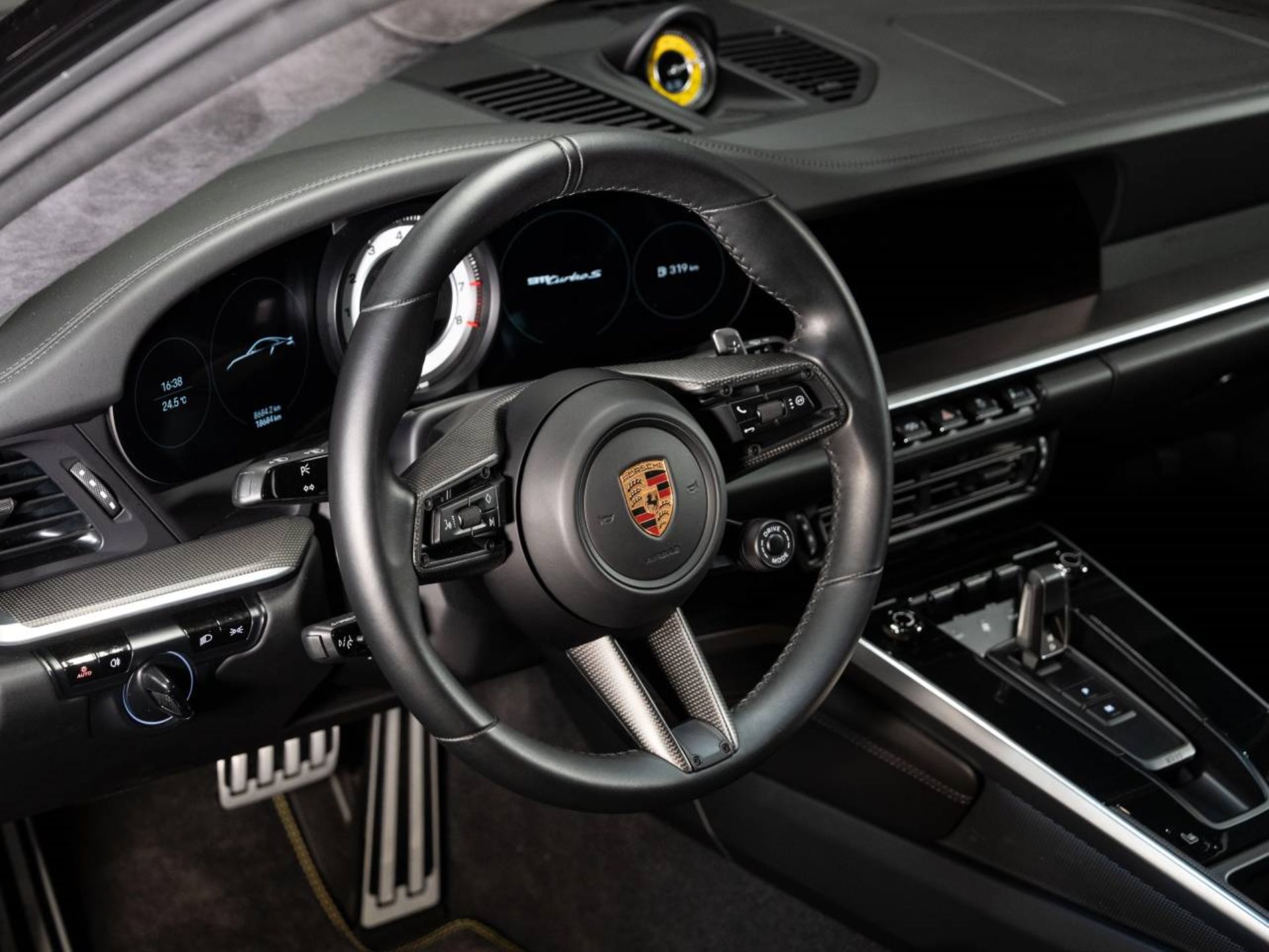 PORSCHE 911 Turbo S (MY21)-image-8