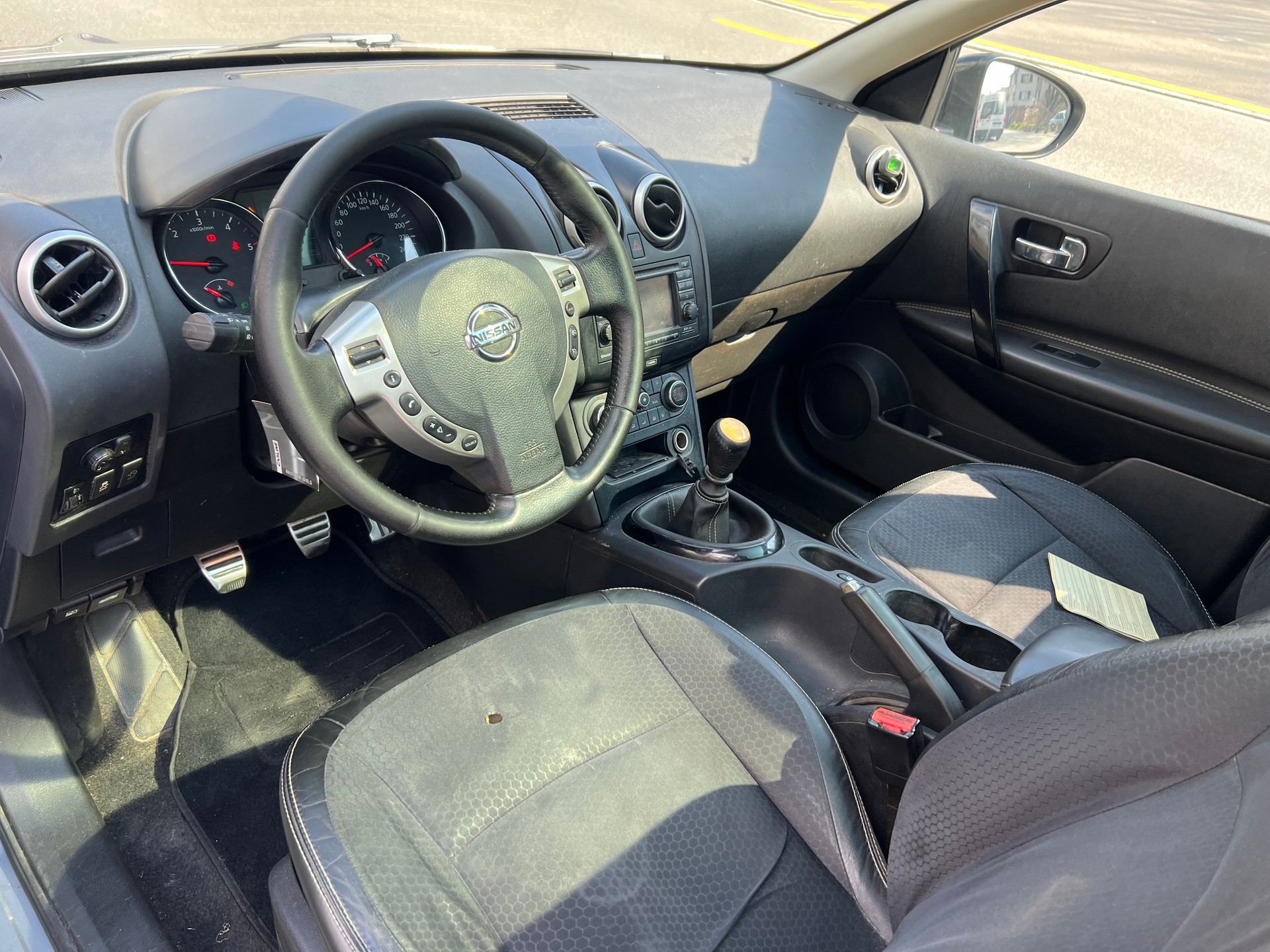 NISSAN Qashqai 1.6 dCi iStop acenta-image-7
