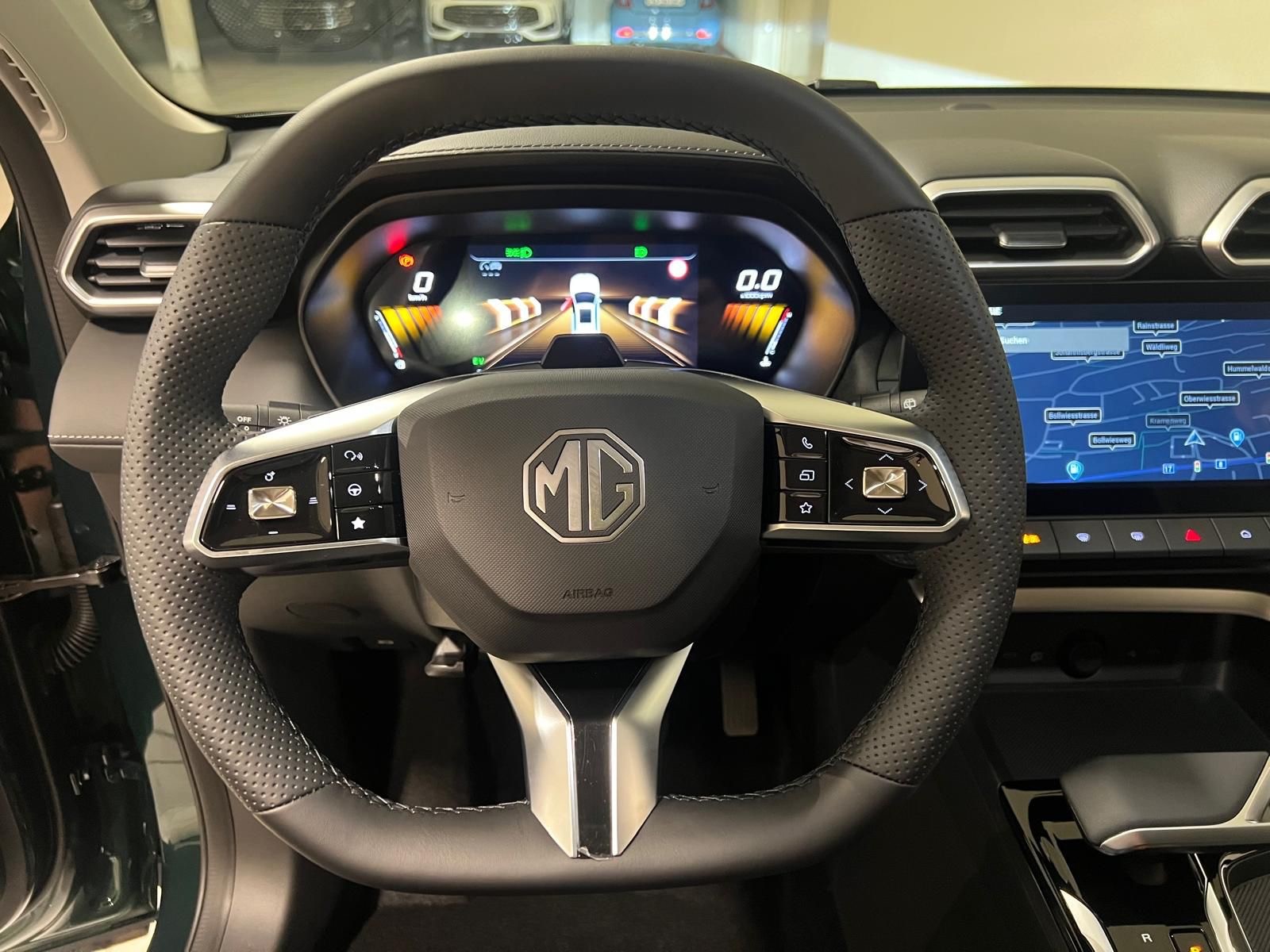 MG ZS 1.5 HEV Luxury-image-10