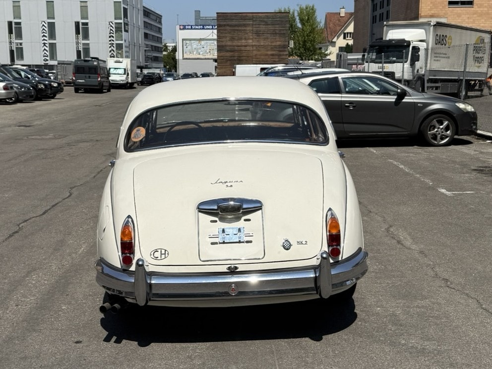 JAGUAR MK 2-image-4