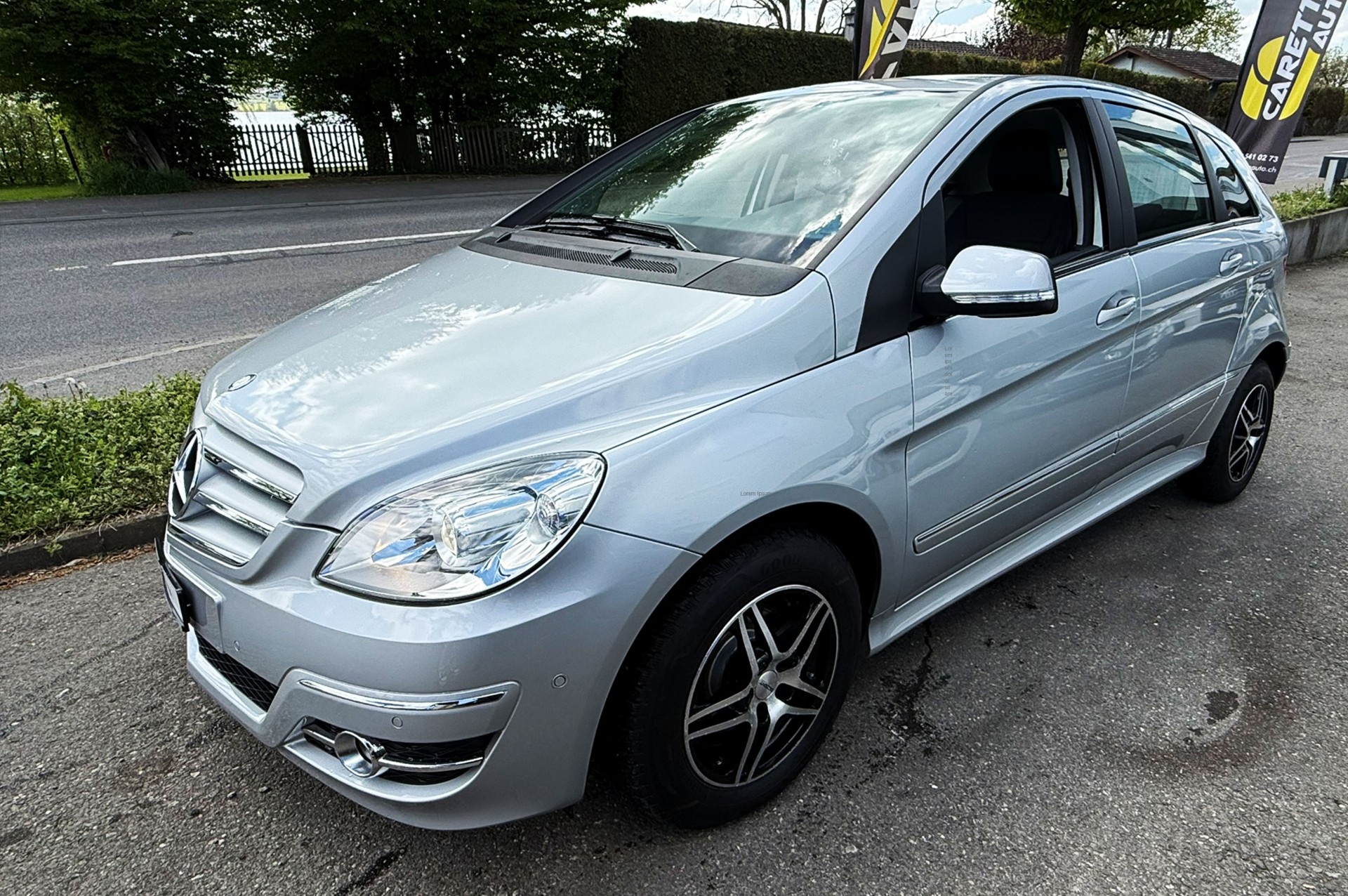 MERCEDES-BENZ B 180 Selection Autotronic-showroom-element-1