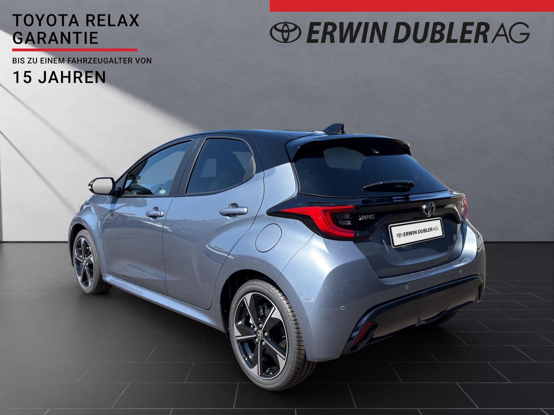 TOYOTA Yaris 1.5 VVT-i HSD Premium-showroom-element-2