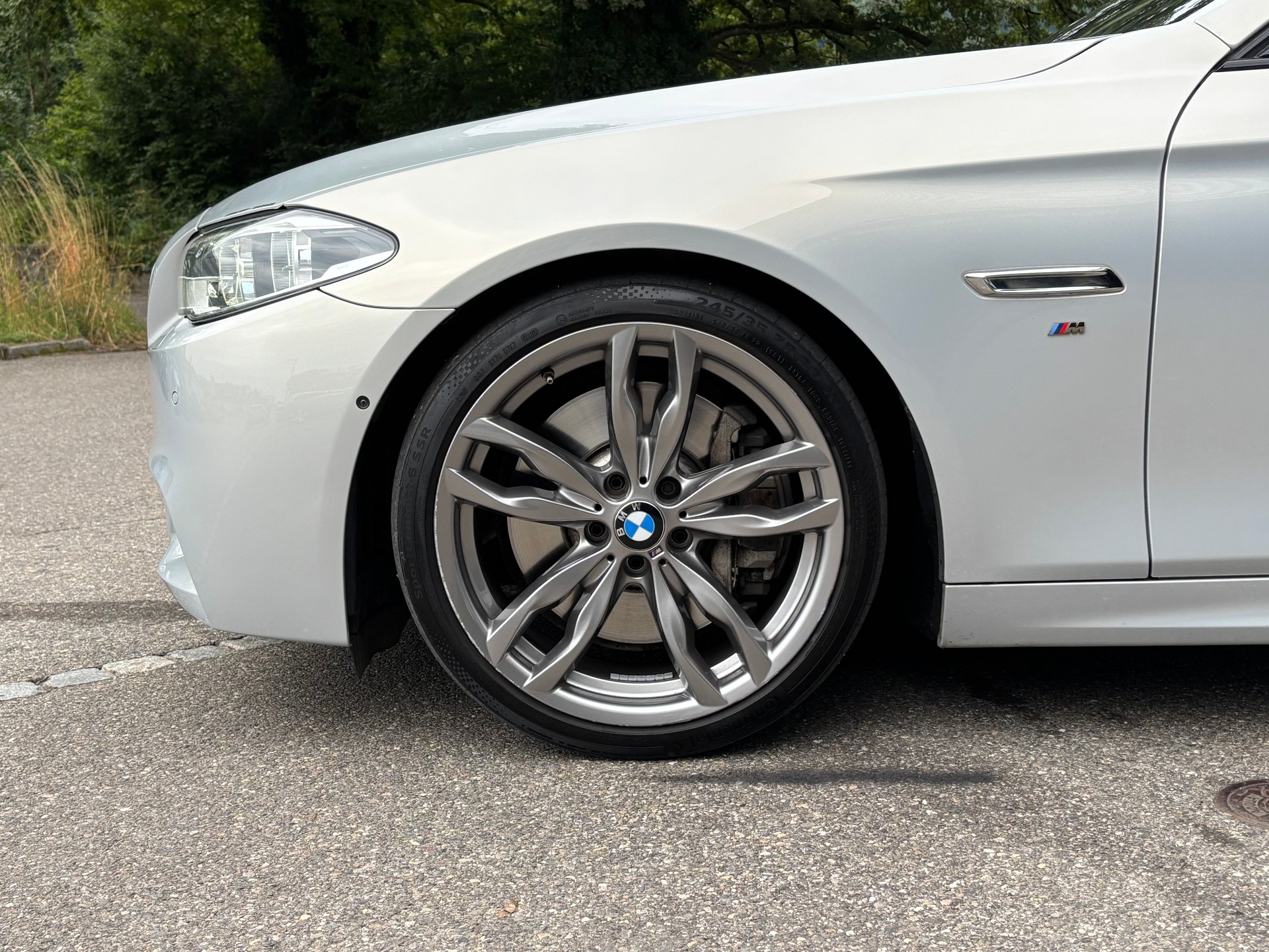 BMW 5er Reihe F11 Touring M 550d xDrive-showroom-element-1