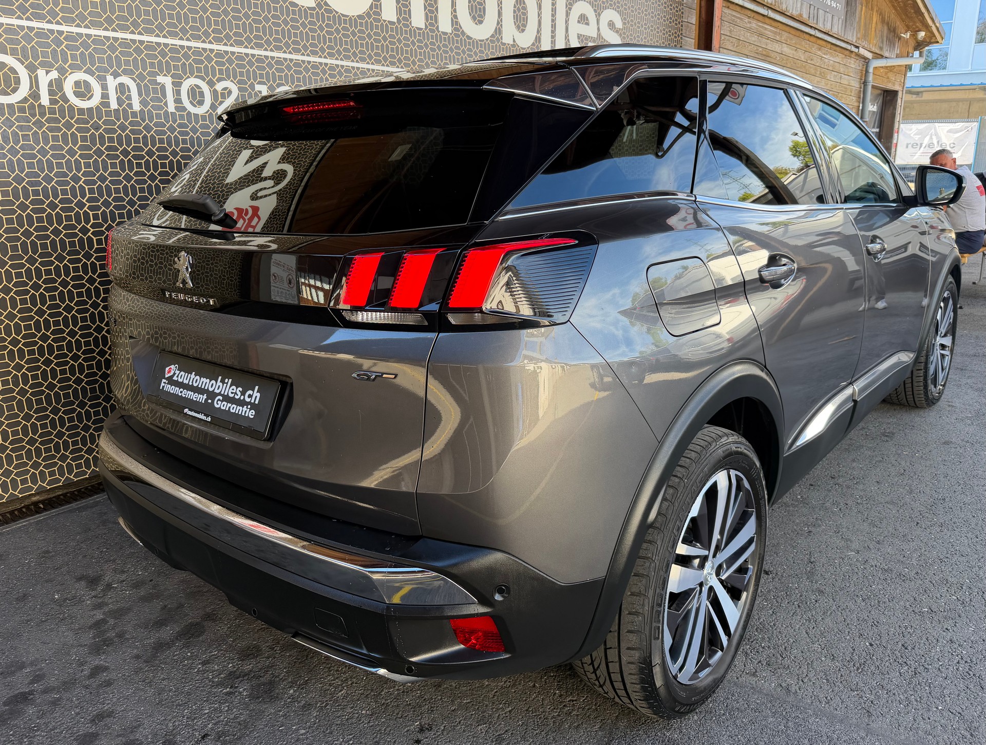 PEUGEOT 3008 2.0 BlueHDi GT EAT-image-4