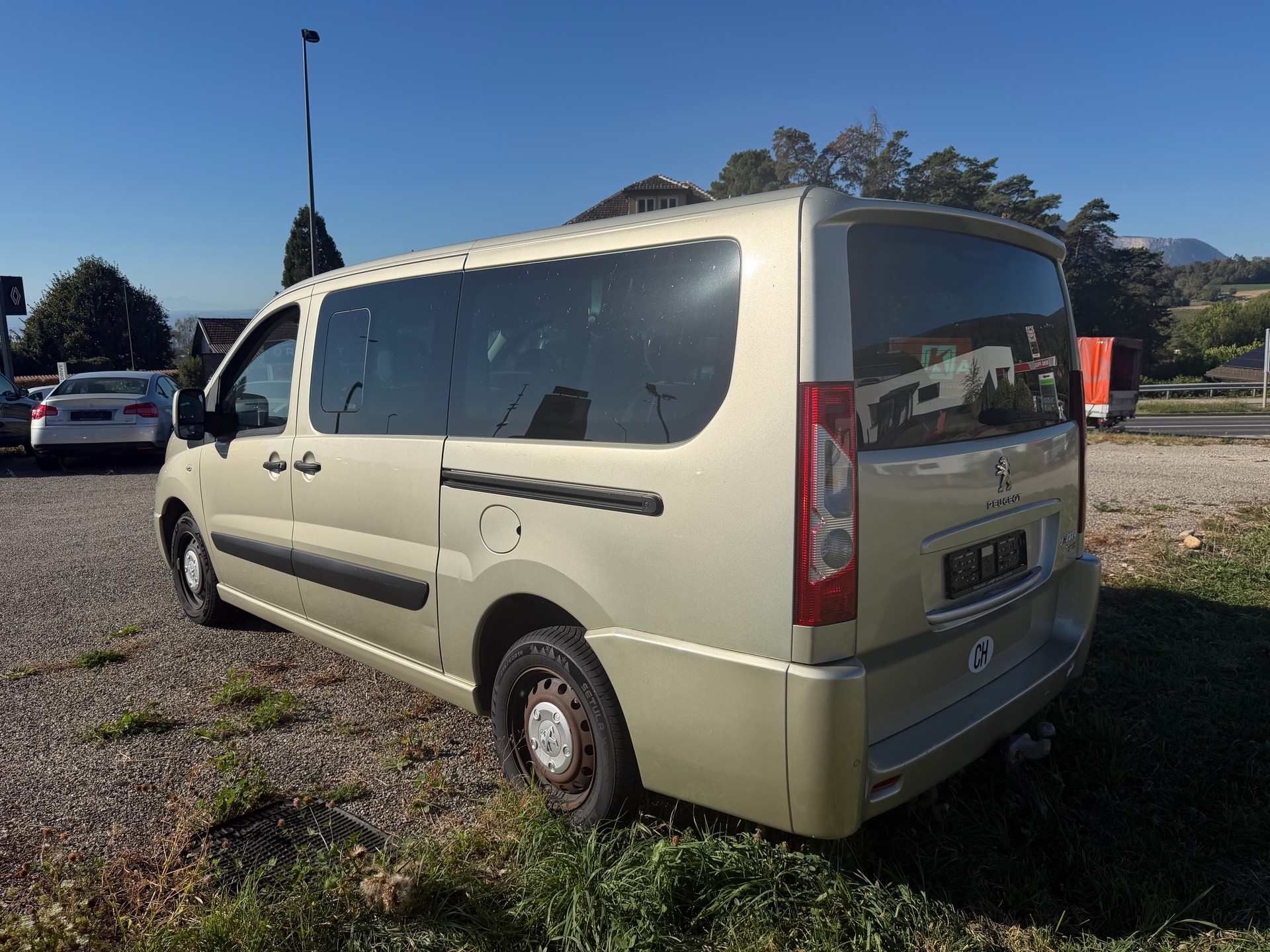 PEUGEOT Expert Tepee 2.0 HDi A Shuttle L2-image-2
